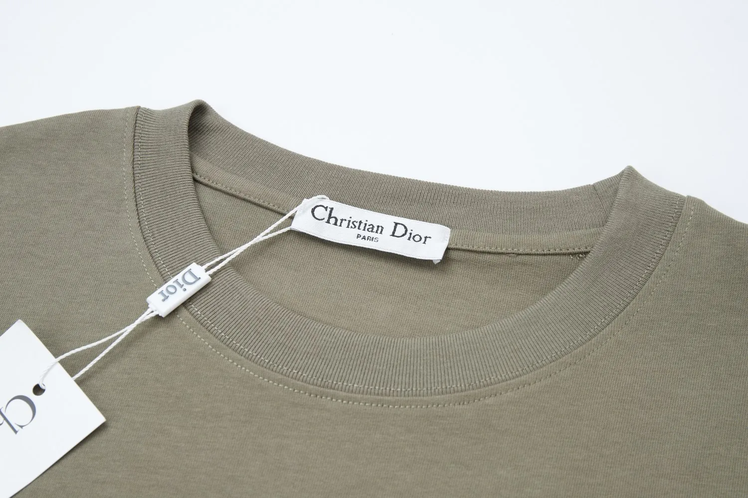 🅿️210 High quality ✨DIO✨🆕Classic logo letter pattern short sleeves. Official website synchronization, pure cotton fabric at the counter! Comfortable against the skin, durable and easy to wear, classic and simple logo design, meticulous original craftsmanship, customized 290G same vat dyed fabric, very comfortable to the touch, latest brick cabinet synchronization, OS drop shoulder version, fashionable and personalized, super versatile and good-looking, very suitable for both men and women, a must-have style, tag, collar label, washed wheat, three complete labels, black, blue, sky blue, green, military green 5️⃣ color S M L XL