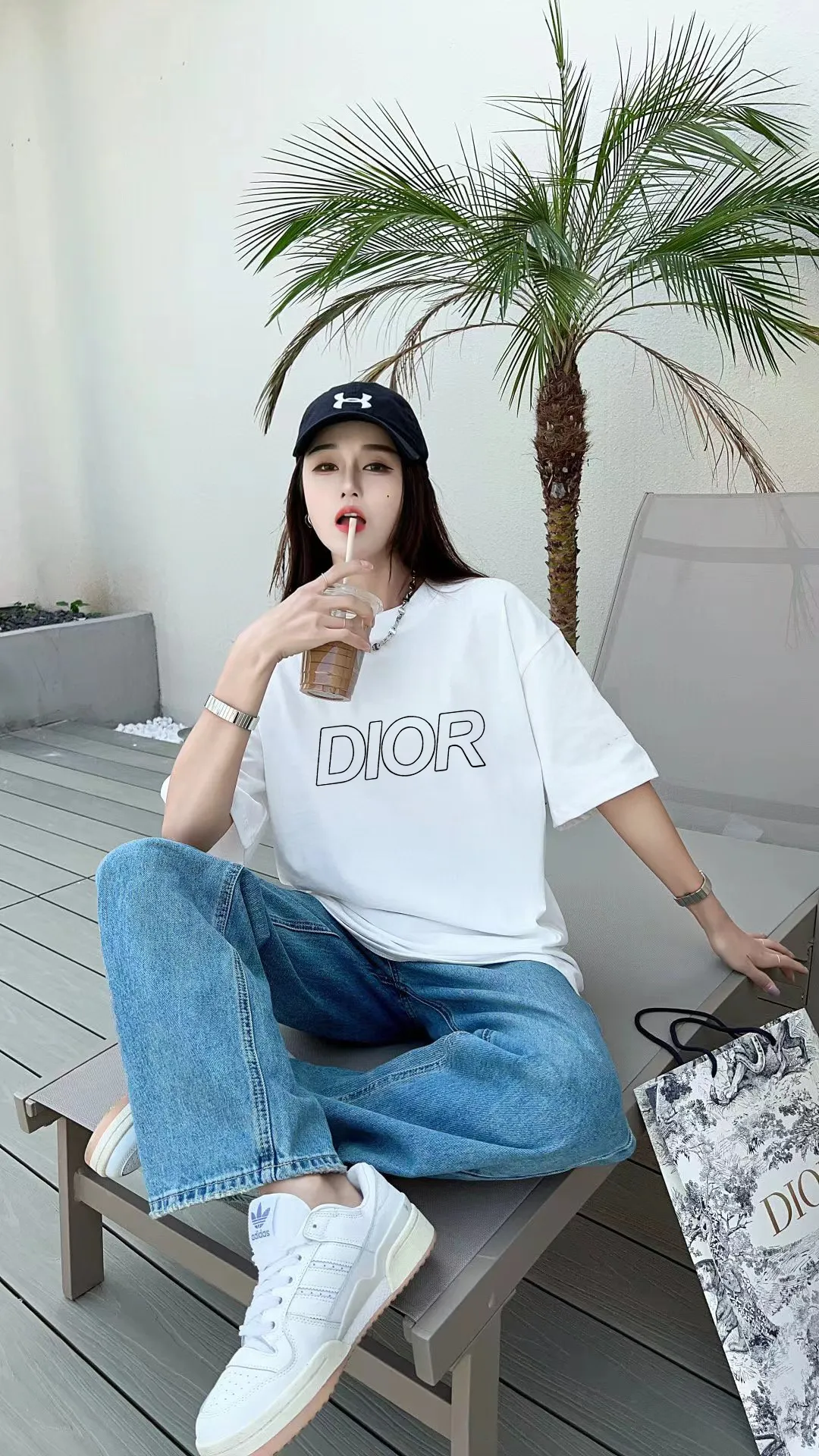 🅿️170 [DIOR] 2025FW short-sleeved T-shirt, thick plate LOGO, high-end 26s double yarn 300g fabric, heavy fabric, custom stretcher rib, same vat and dye, complete three standards, same style for men and women, color: black, white, size: S M L XL 2XL