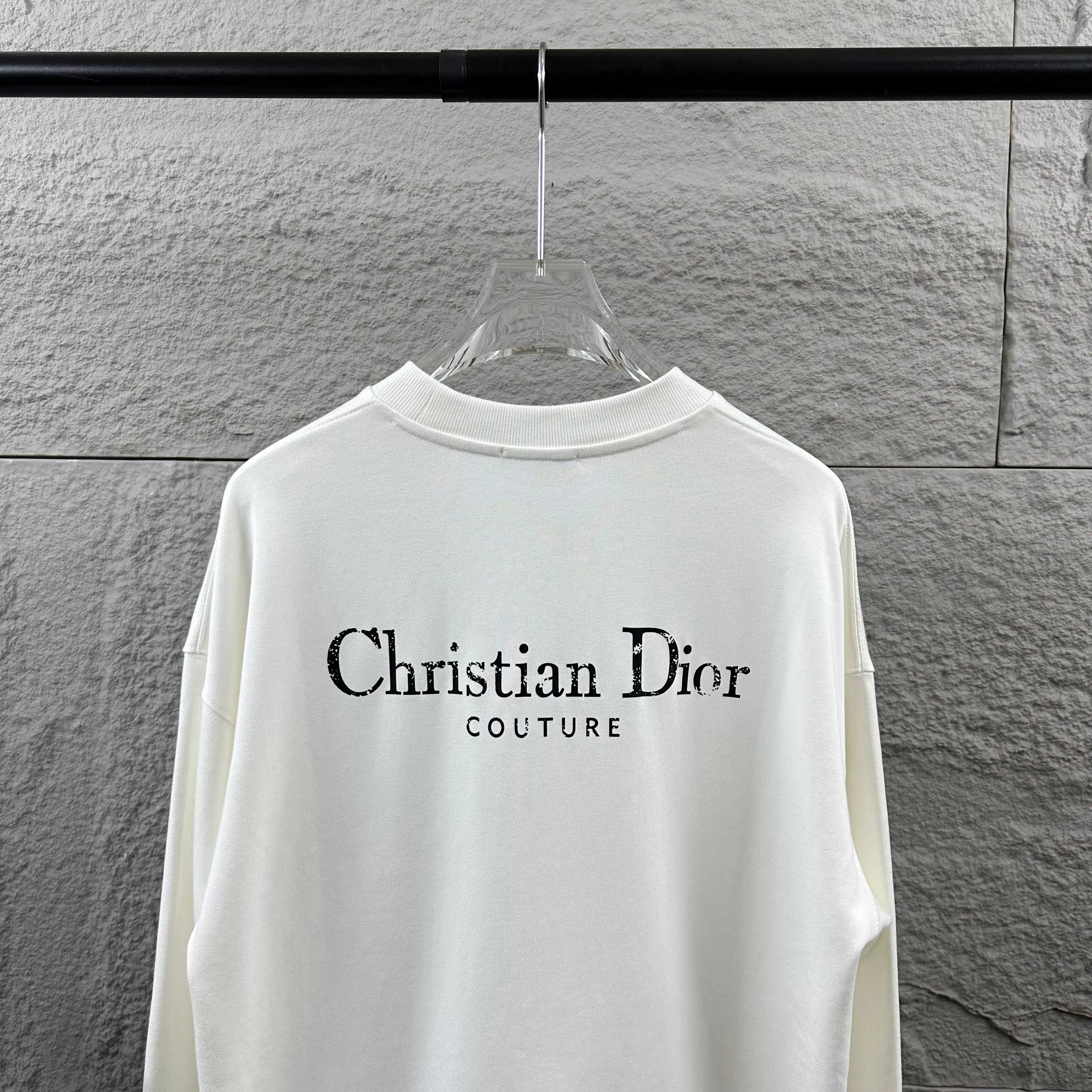 🅿️260 Dio* Christian Dior 2025 early autumn and winter new style, simple embroidery of classic letters, printed letters on the back, simple and elegant, custom terry fabric, long-sleeved round neck sweatshirt, same style for men and women, color: black, white, size: S (90-130 pounds) M (120-150 pounds) L (140-165 pounds) XL (160-180 pounds) XXL (180-210 pounds)
