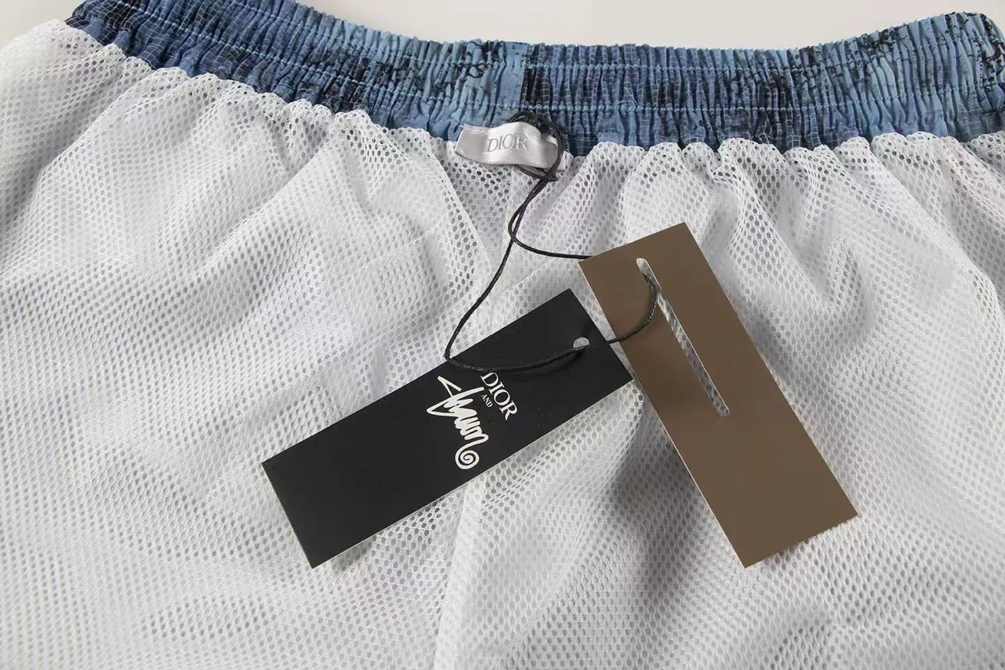 🅿️140 ❥B810# 2025 Classic series new model with full-width three-dimensional logo printing, original customized version, five-point casual beach shorts, inner mesh effect. Size: S-XL Color: black blue
