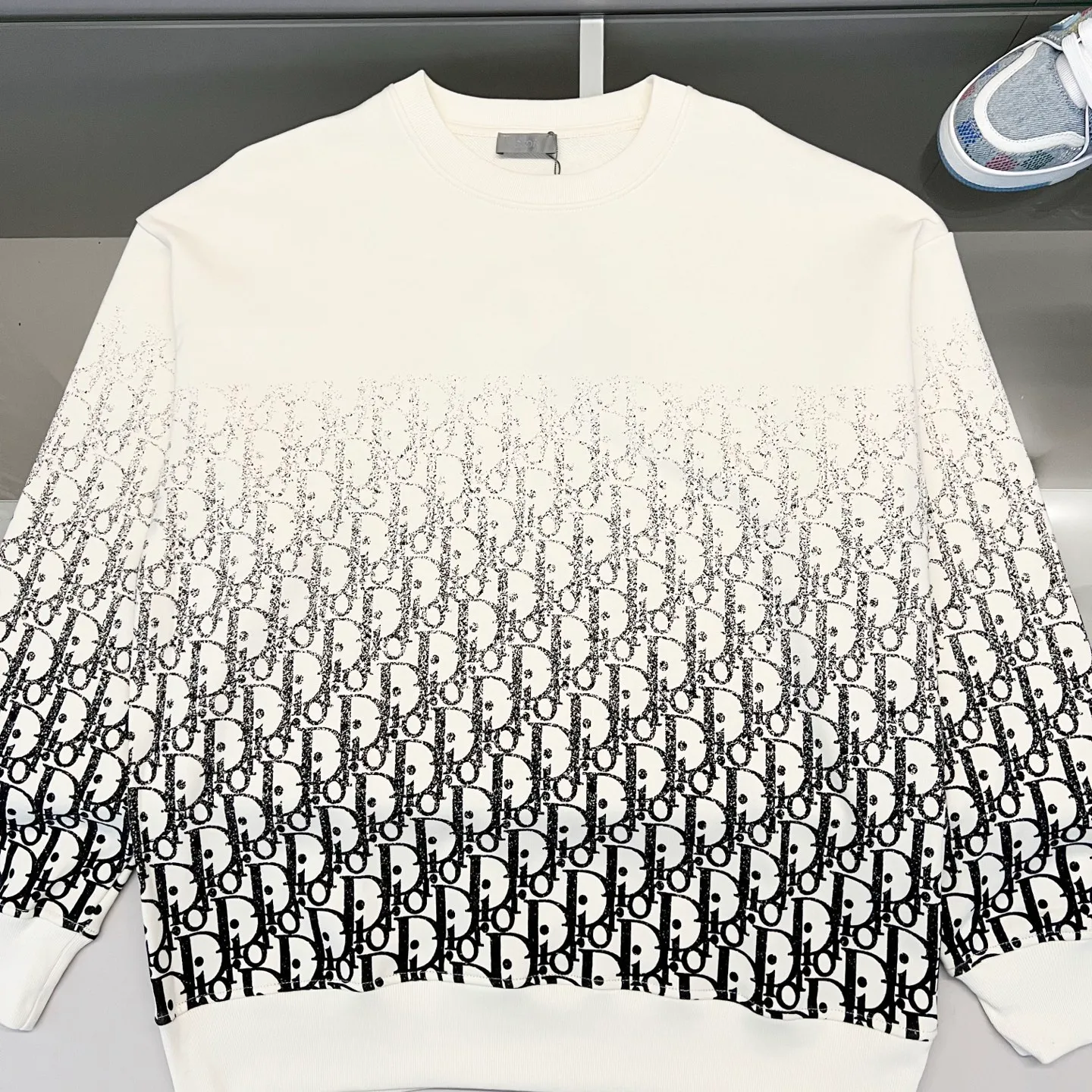 🅿️250 DIOR/Dior 420g pure cotton round neck sweatshirt, presbyopic gradient brand letters half-body printed LOGO, official synchronization, high version, high quality, fashionable personality, versatile trend, pure original quality, original fabric, tag, collar label, washed wheat, complete three standards, color: black, apricot. Size: XS-L