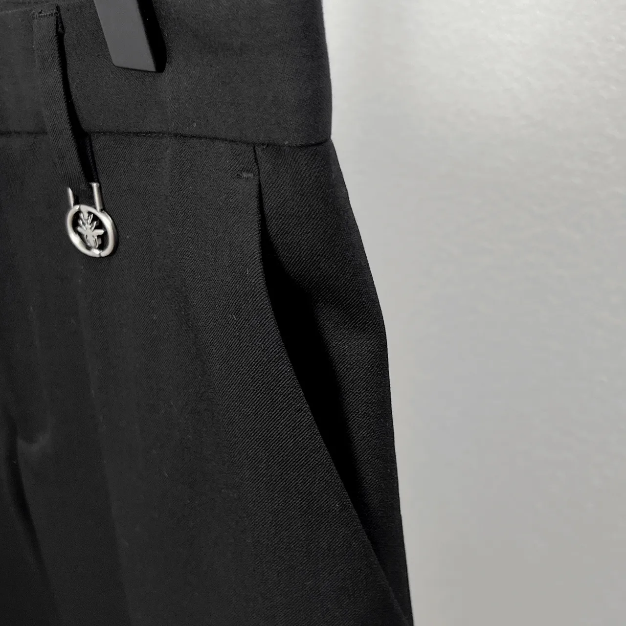 🅿️380 DIO*/Dior crystal bee brooch trousers Code number: 29.30.31.32.33.34.36.38