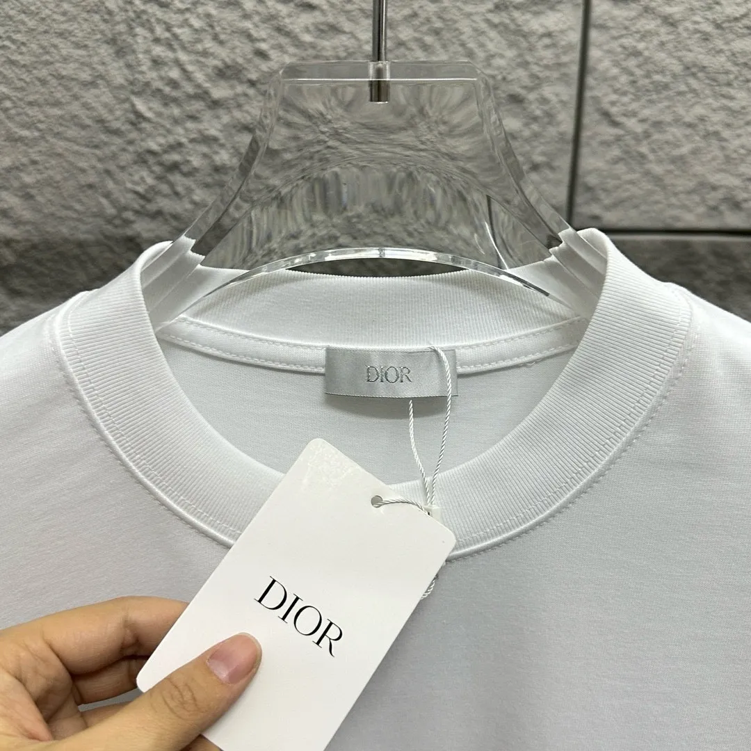 🅿️180 Dio*Dior 2025 spring and summer new style Classic orange letter flocking technology Customized double yarn plain cotton fabric Short-sleeved T-shirt Uniform for men and women Color: black white Size: S (90-130 catties) M (120-150 catties) L (140-165 catties) XL (160-180 catties) XXL (180-210 pounds)