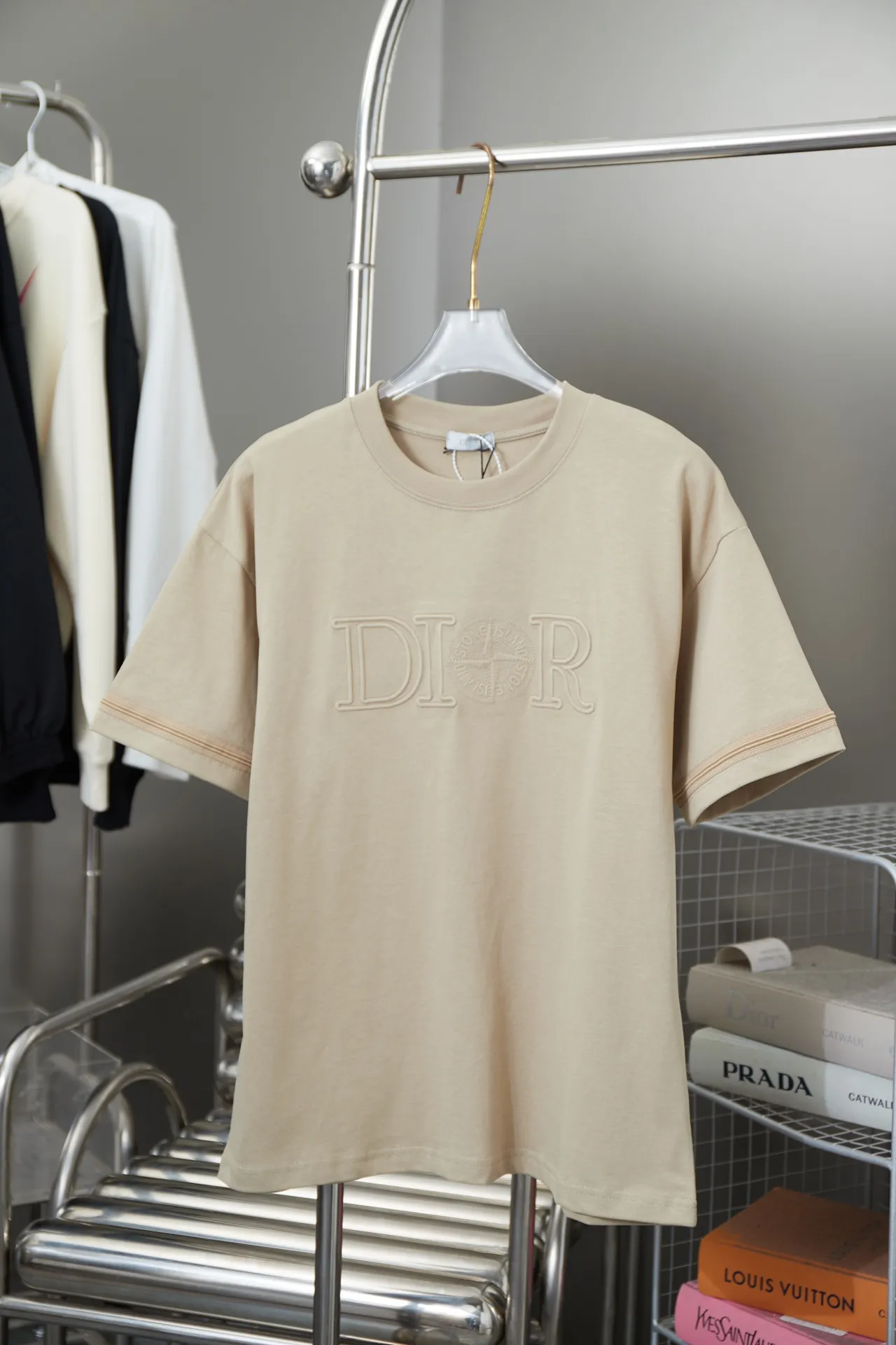 🅿️210 High quality D*OR 2025 latest Dior co-branded Stone Island short-sleeved T-shirt, pure cotton double yarn fabric, using high-density thread embroidery, loose version, full set of accessories, soft and thick fabric, complete with three standards, same style for men and women S M L XL