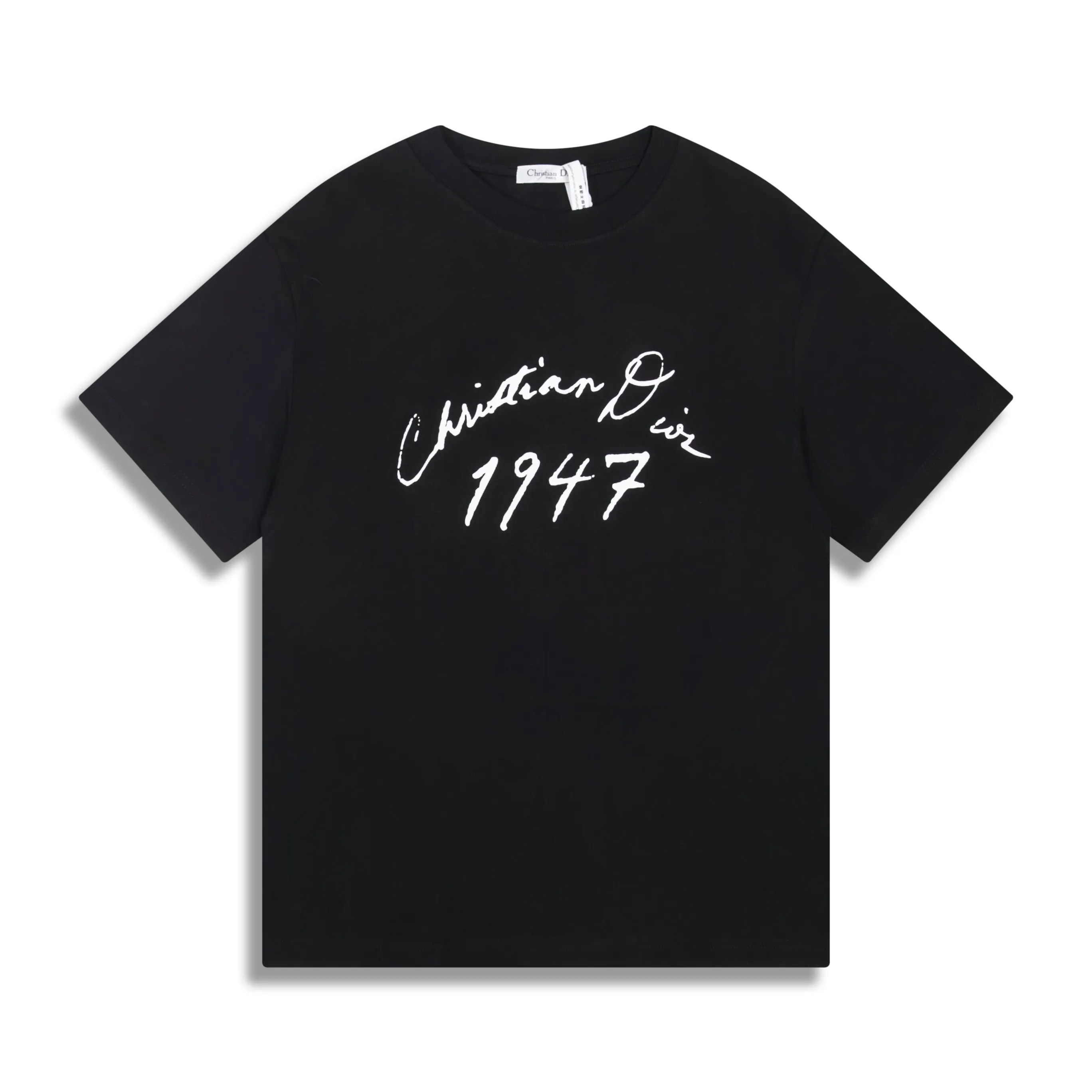 🅿️180 Correct version of high-quality CD / New handwritten signature loose fit T-shirt Fabric: 21S double yarn cotton cover Color: black, white This T-shirt is decorated with a handwritten style Christian 1947 flocking logo, highlighting Mr. Dior’s signature and the year the Dior brand launched its first collection. Crafted from black cotton jersey in a relaxed fit, it features a classic ribbed crew neck. Can enhance all kinds of casual outfits. SIZE：XS S M L