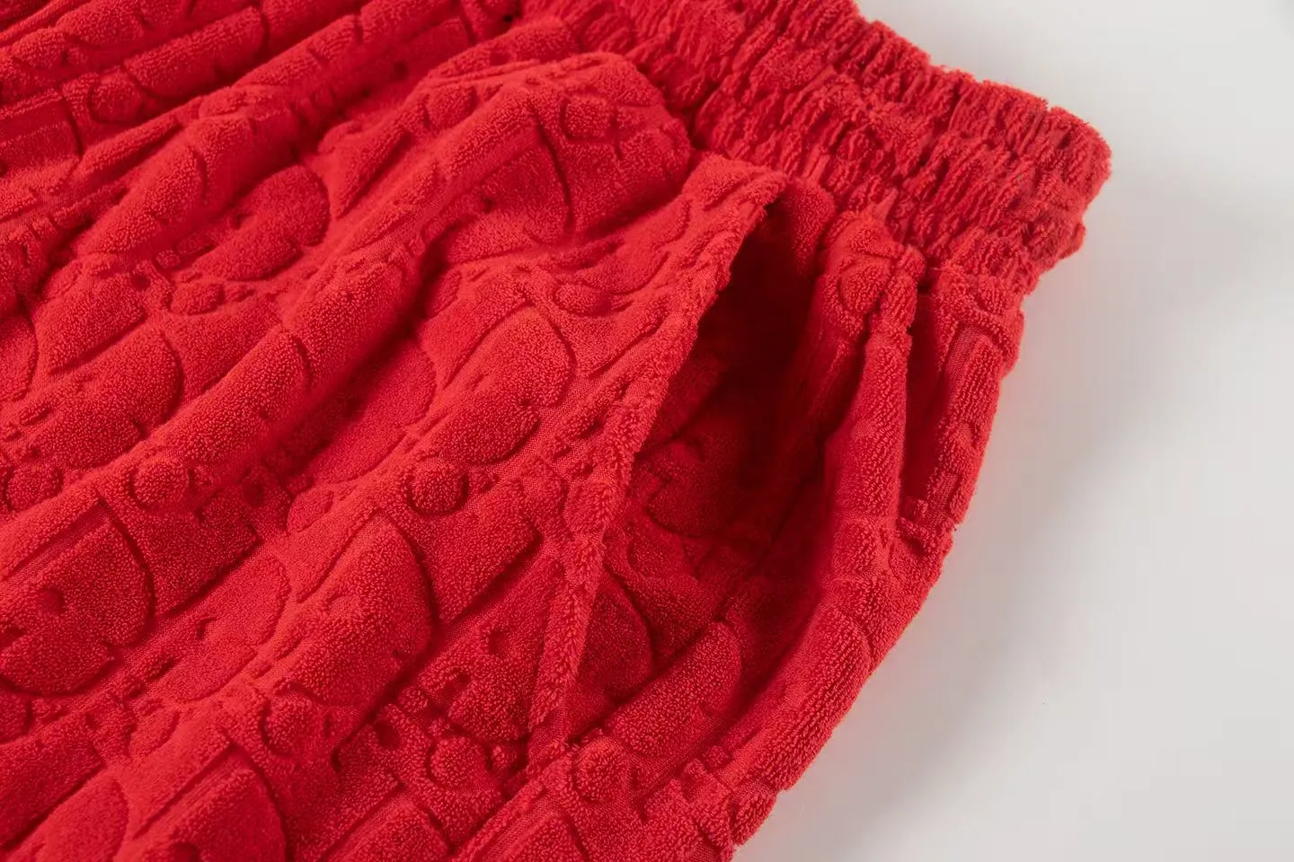 🅿️170 ❥B806# High quality Dior 2025Fall spring and summer new series Presbyopia jacquard terry shorts Custom weaving and dyeing pure cotton 100% gram weight 300G fabric Positioning and cutting heavy material size: S M L XL Color: red