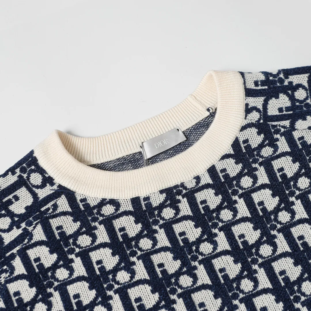 🅿️350 DIOR Dior jacquard round neck casual long-sleeved sweater. It can be easily integrated into casual or formal looks. It is a classic choice during the changing seasons. Same style for men and women. Color: Black Blue Green Size: XS S M L