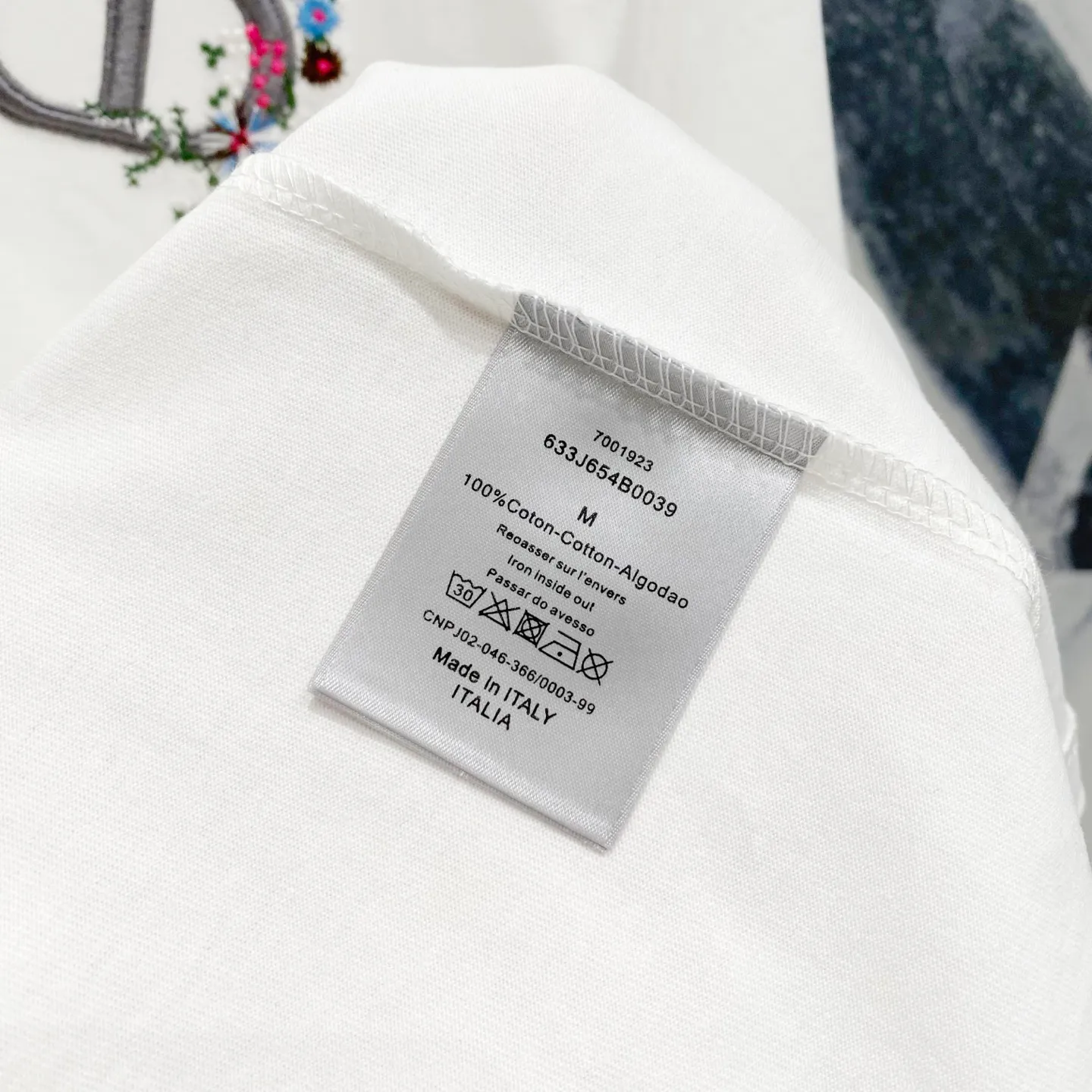 🅿️200 DIOR 320g round neck short-sleeved T-shirt, simple floral CD letter small label embroidery🪡LOGO logo, official synchronization, 1:1 original mold opening, fashionable personality, versatile trend, pure original quality, original washed fabric, tag, collar label, washed wheat, complete three standards, color: black, white. Size: S-XL