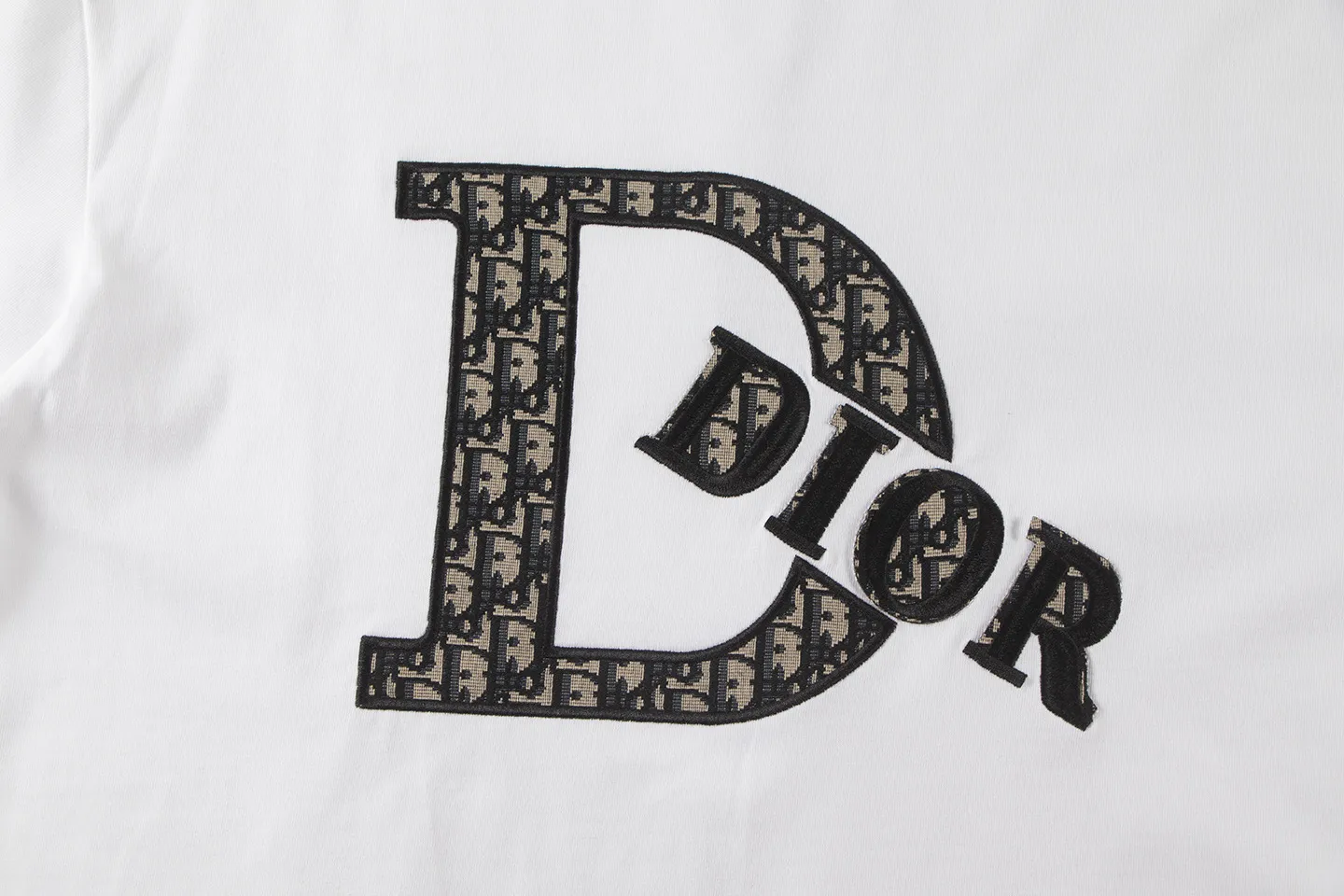 🅿️160 Dior*2025 latest short-sleeved material: high version 300g double yarn combed cotton Size: S M L XL Color: black white Style number: W2605