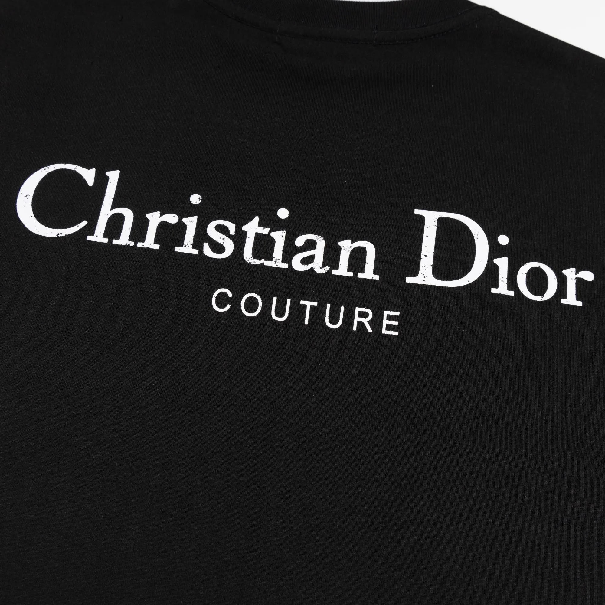 🅿️170 Style No. S0 DIOR Dior lettering shabby printed round neck short sleeves on the front and back, direct-injection printing, small holes, full package, complete with three labels, original matching accessories 1:1, main mark process, very high-end, has been pre-shrunk at high temperature, not easy to deform after repeated washing, pure cotton 280 grams, high gram weight, 32 count double yarn, no pilling, no fading, comfortable and breathable, matched with 1x1 thread in the same cylinder, oversize loose version Can wear up to 220 pounds Color: black white Size: XS-L