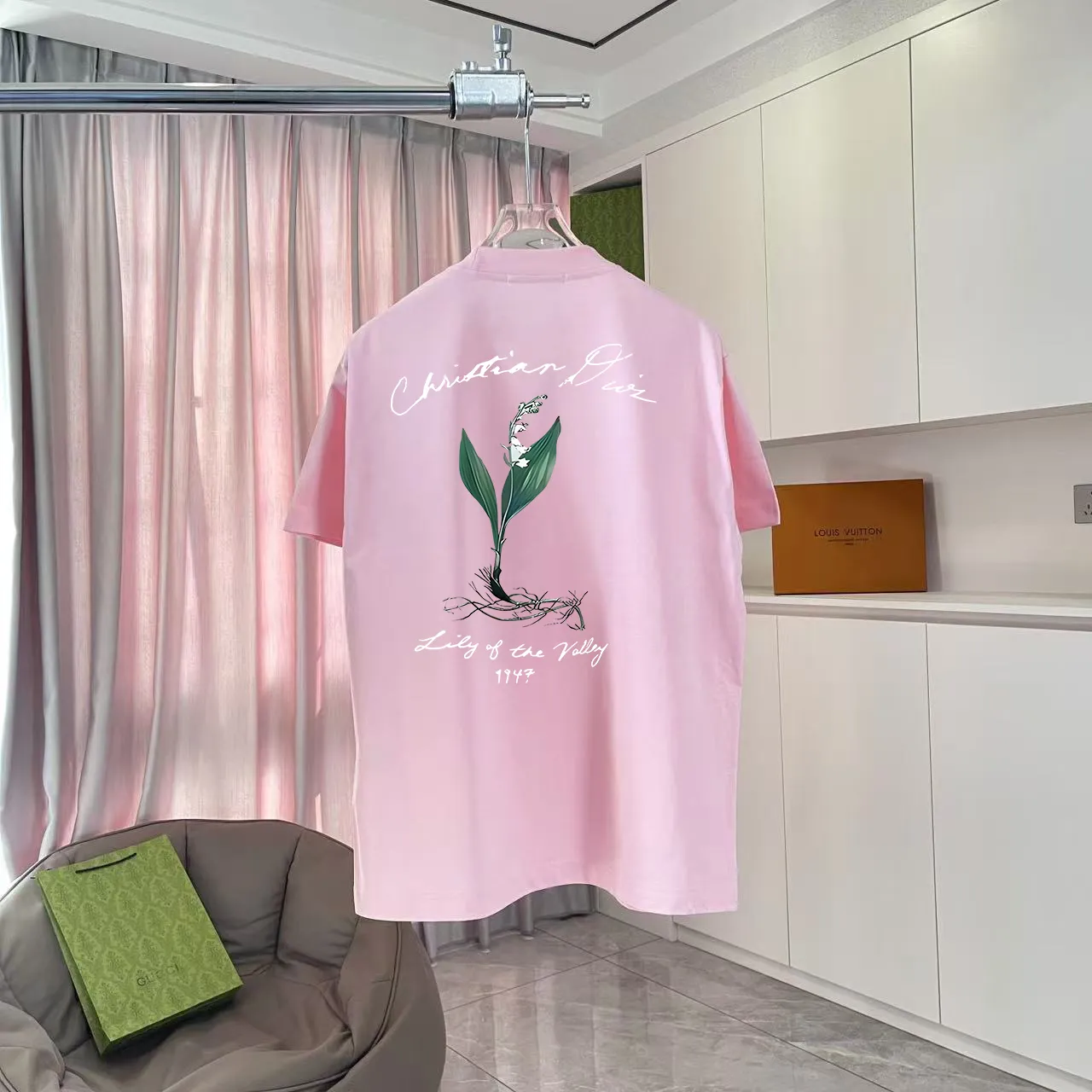 🅿️170 Dio Dior 2025 summer new style Personalized letter logo printing Short-sleeved T-shirt Customized fabric 300g Same style for men and women Color: Black White Pink Sky Blue Iron Gray Size: S M L XL XXL Five codes ​