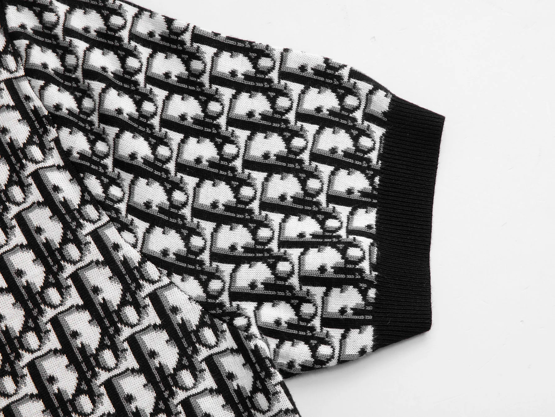🅿️330 (ZP version) - Classic Dior official website letter jacquard round neck Tencel knitted short sleeves, same style for men and women - Made of ZP custom-dyed Tencel knitted fabric, threads are custom-dyed in the same cylinder with zero color difference, full set of accessories customized to distinguish the market currency, welcome to compare - Color Black White - Size S M L XL