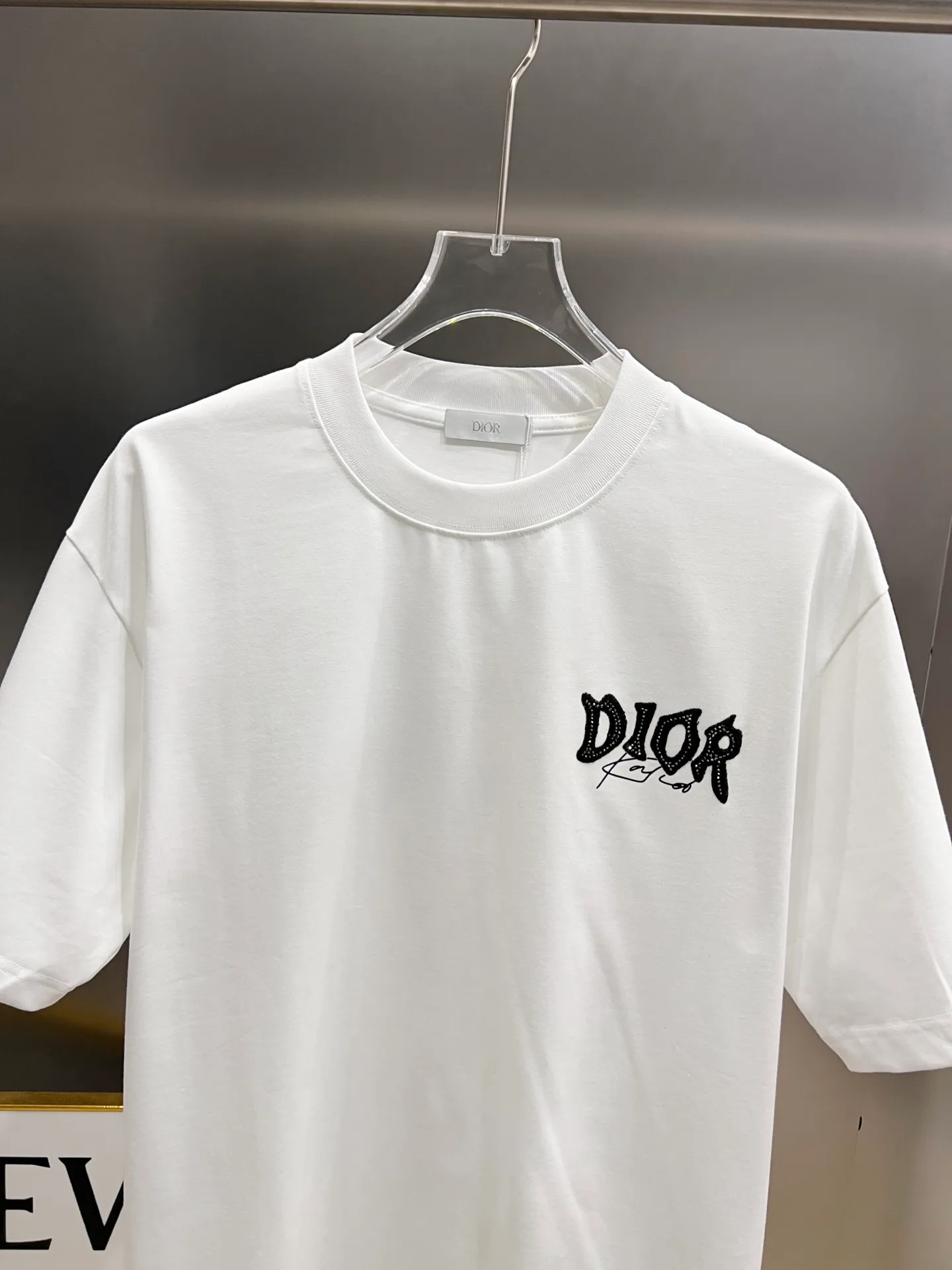 🅿️190 Dio* Dior 2025 autumn and winter new style Classic letter three-dimensional patchwork technology Simple and elegant Customized double yarn plain cotton fabric Short-sleeved T-shirt Same style for men and women Size S M L XL XXL Five sizes black white