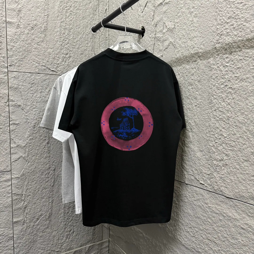 🅿️180 Dio*Dior* 2025 Spring and Summer Style Blue letters printed personalized logo Customized double yarn plain cotton fabric Short-sleeved T-shirt Uniform for men and women Color: White Black Light Blue Size: S (90-130 catties) M (120-150 catties) L (140-165 catties) XL (160-180 catties) XXL (180-210 pounds)