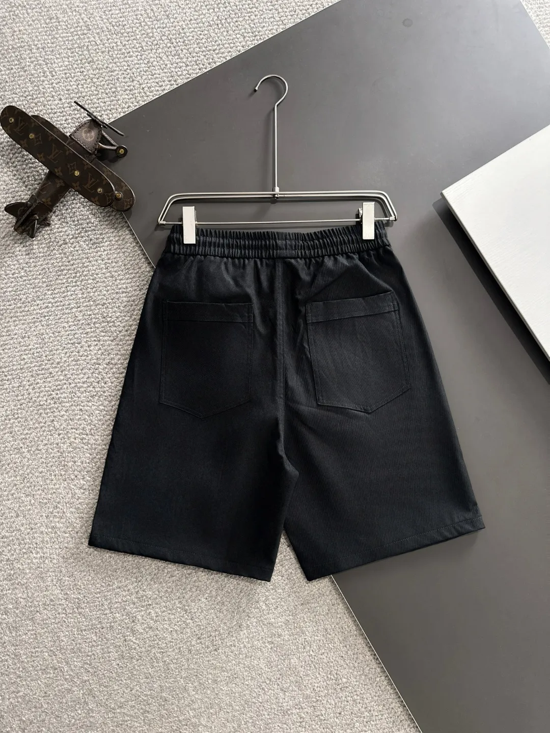 🅿️330 Next day shipping High-end goods Dior 2025 spring and summer new elastic band casual shorts, custom-made fabrics at the counter. High breathability and comfort, impeccable details, brand element design concept, reflecting high quality. It feels delicate and soft! It presents a casual cut and the upper body shape is great! Size: M-3XL