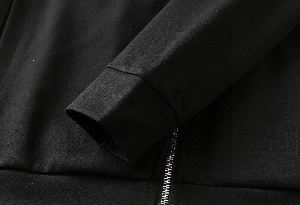 🅿️460 brand [DIOr Dior] (velvet and thickened) 2025 autumn and winter new product, celebrities’ favorite fashion-flavored casual suit, clean and neat tailoring, full of urban style. It is made of high-quality customized fabrics, with excellent thermal insulation effect inside, soft and dry feel, and a crisp and stylish upper body effect. The three-dimensional cutting process and the pattern are all of high standards, and the silhouette version has the right benefits! It is not tight at all, and you feel good when you put it on. So many top-quality raw materials create high-end products with unparalleled value. It is the first choice for high-end fashion people. (Size: M-4XL can wear up to 200 pounds)