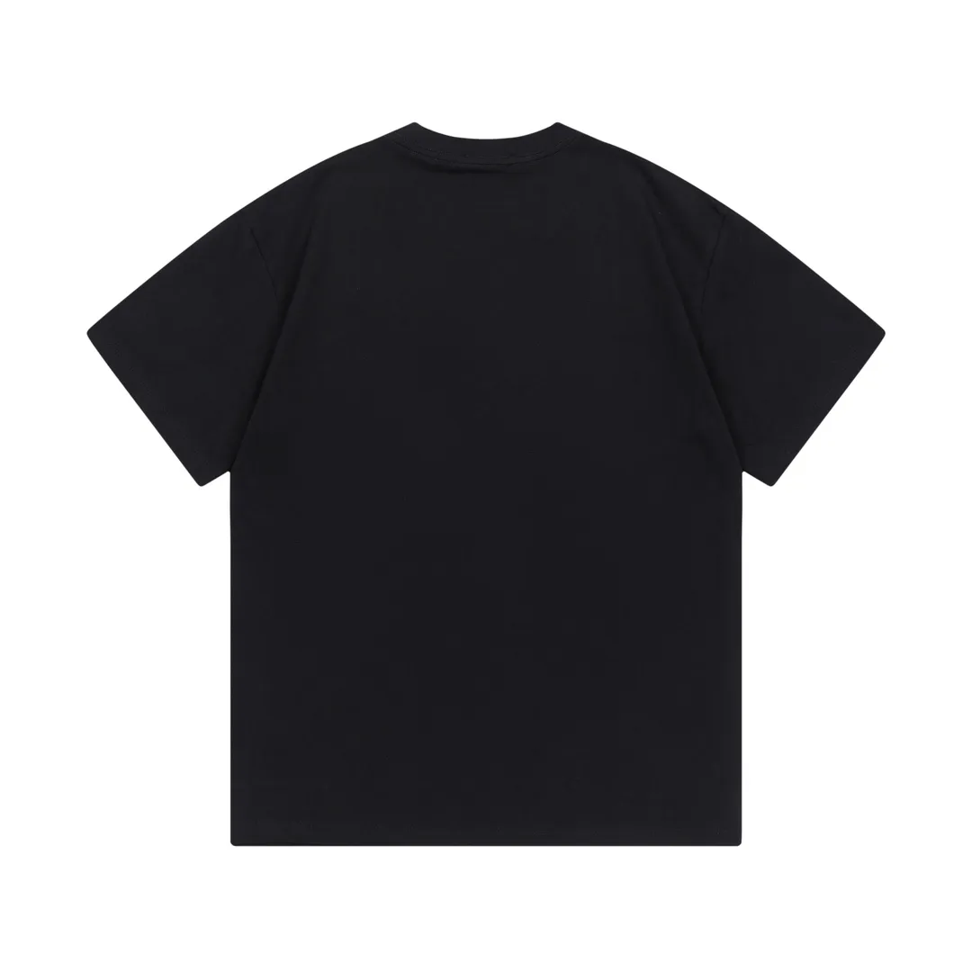 🅿️170 Dior Dior joint KAWS series 2025 new style snake-shaped letter logo Uniform short-sleeved T-shirt for men and women ·Customized 280g 100% double yarn pure cotton fabric ·Dyeing 32 count double-strand thread ·Kangli digital direct printing technology ·Collar label, hangtag, main mark and three labels complete Color: black Size: XS S M L