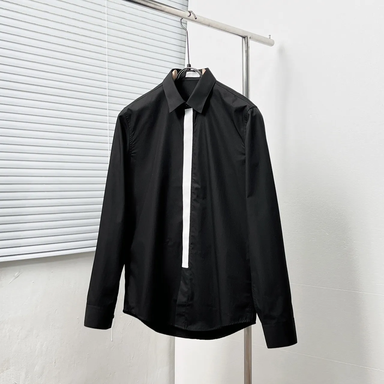 🅿️366 DIO*/Dior placket color-blocked webbing bee embroidered shirt Size: M-3XL Color: Black White