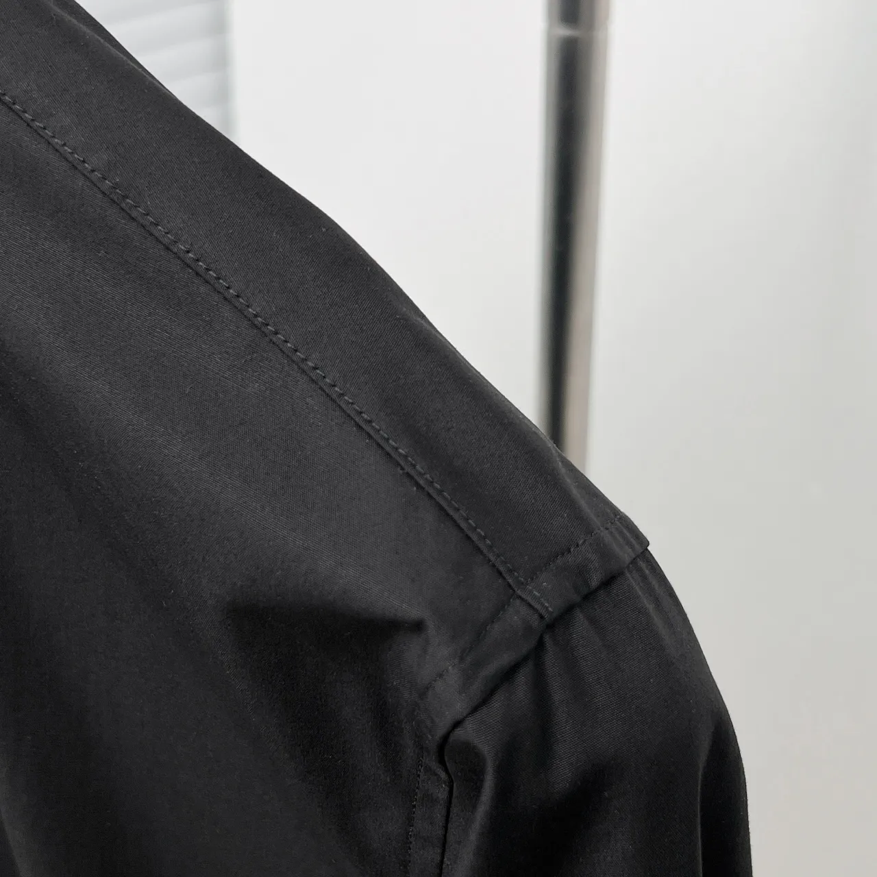 🅿️366 DIO*/Dior placket color-blocked webbing bee embroidered shirt Size: M-3XL Color: Black White