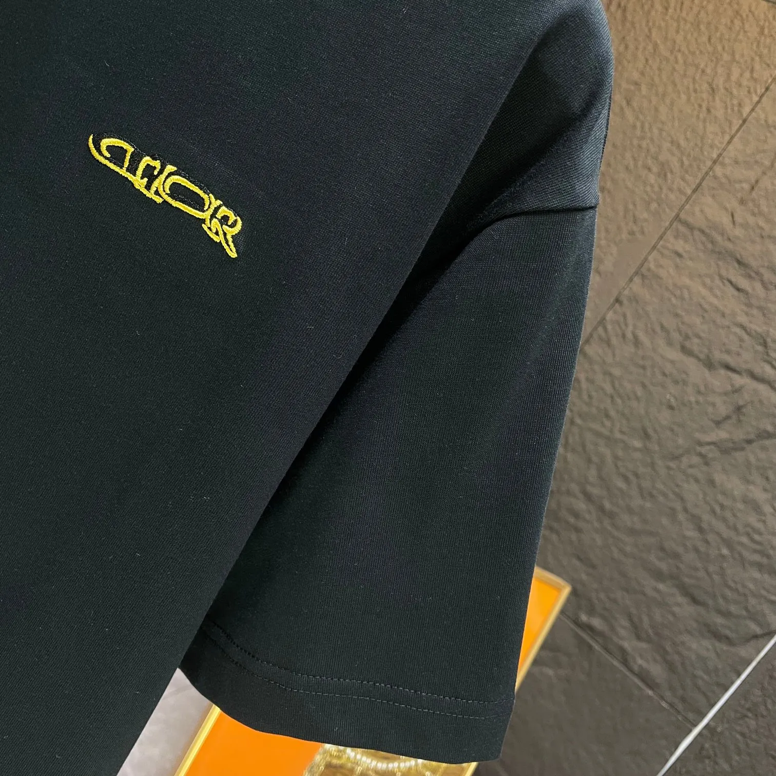 🅿️190 Dio* Dior* 2025 spring and summer new short-sleeved T-shirt Heavy cotton letter logo embroidery Color: black white Size: S M L XL XXL