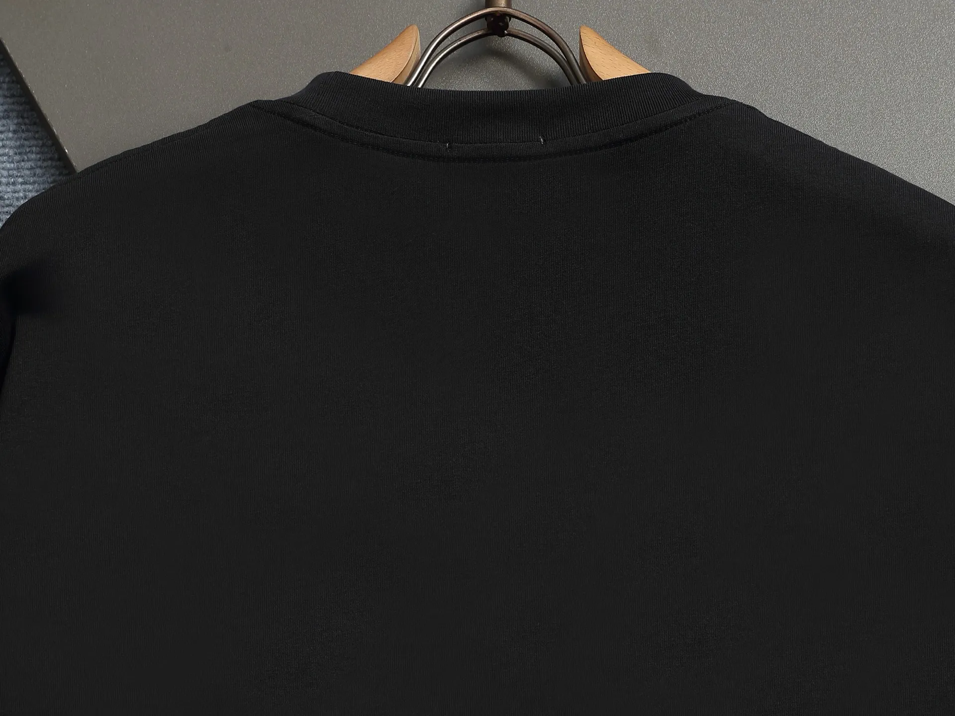 🅿️170 DIOR Dior 2025 SS spring and summer new short-sleeved T-shirt with letter embroidery design, made of 240g double-ply double yarn cotton fabric. The fabric has been washed and treated to make it more comfortable to the touch. Complete with three labels. Color: White Black Size: XS-L