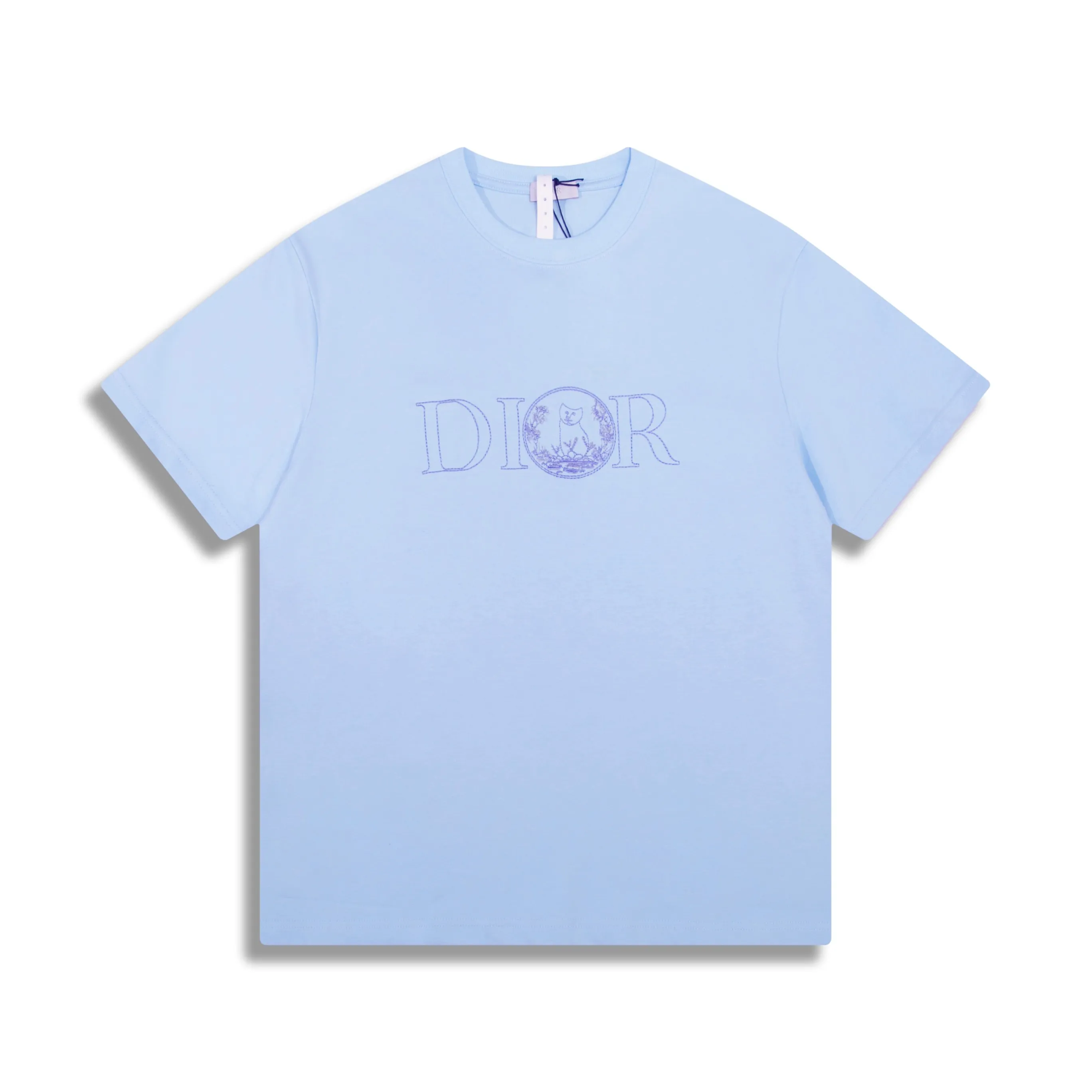 🅿️180 Correct version of high-quality DI0R SUMMER new 2025ss embroidered T-shirt short-sleeved. Made of pure cotton fabric, HYLTON NEL embroidery embellishment. Silk thread material, flat embroidery technology, smooth embroidery surface, neat stitches, and even embroidery thread density. Standard round neck short-sleeved version SIZE: XS S M L