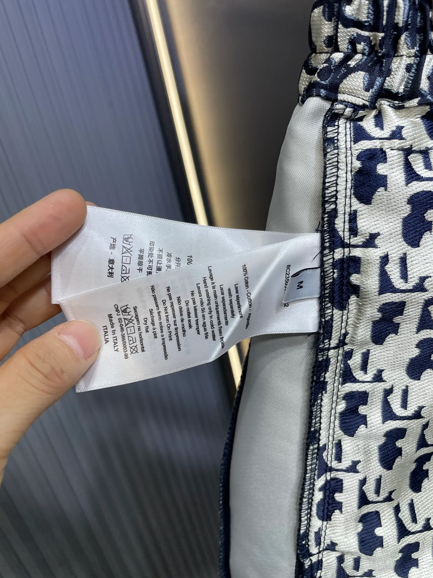 🅿️360 Dio* 🌟[Top replica] 25SS must-have presbyopic shorts, the most correct version of the "CHRISTIAN DIO*" logo! Very iconic Obique print! Elegant, stylish and high-end~ Can be matched with all kinds of casual items. Elastic waist + small wide leg version, very slim and long legs~ The details are full of sincerity. size: SML