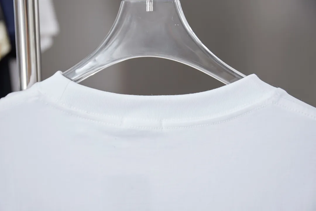 🅿️170 D＊or CD 25SS early spring new style joint series chest collar logo short sleeves light luxury essential item for daily commuting for men and women correct version welcome to compare detailed features · 320g 100% pure cotton double yarn jersey fabric · Custom dyed in the same cylinder, special thickened 32 count double-strand 1X1 thread · Hand-sewn custom brand collar label on the chest · Double needle stitching cross-stitching process · Original main mark, washed tag, brand moisture-proof paper packaging Color: White/Black Size: S/M/L/XL