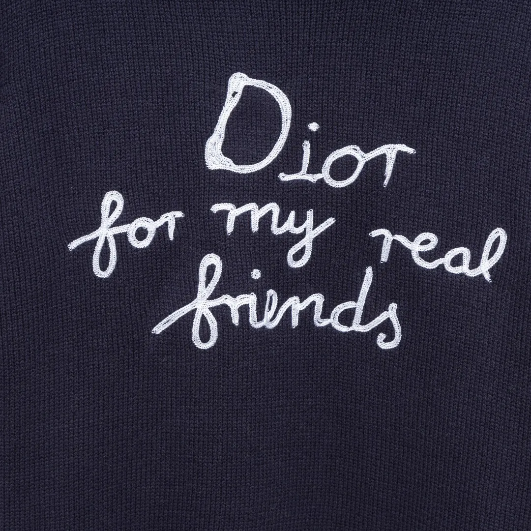 🅿️330 Style: DIOR hand-painted graffiti knitted long-sleeved sweater Size: S-XXL Fabric: Wool blend Accessories: Full set of customized original accessories No gender distinction, same style for men and women