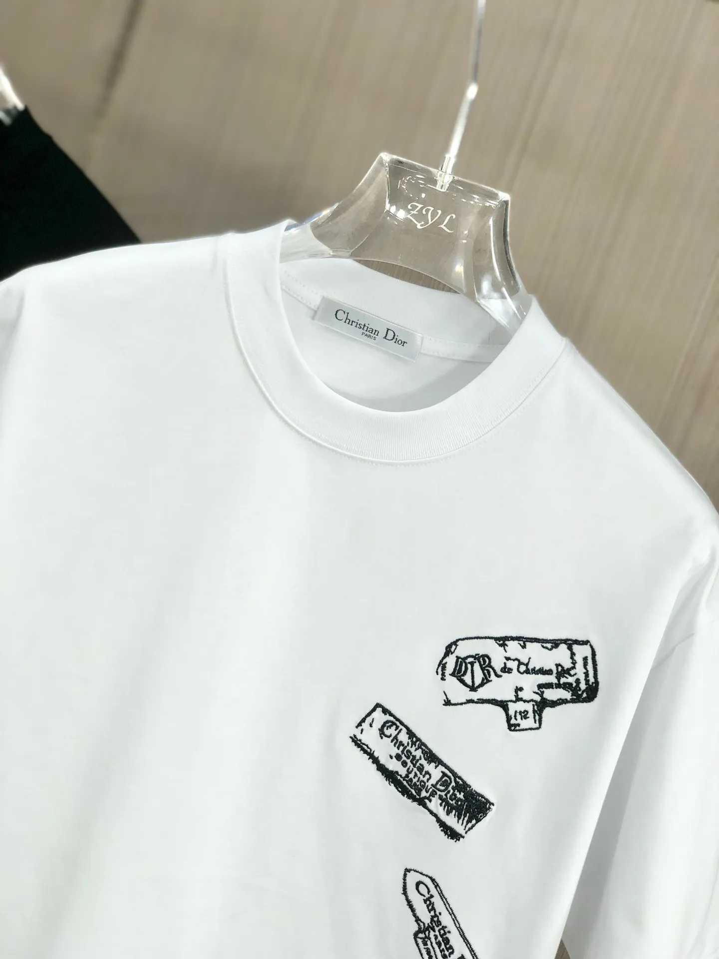 🅿️180 DIOR Dior 2025 spring and summer new style, round neck short sleeves, letter logo pins🪡 embroidery technology, using high weight 320g double yarn combed cotton fabric, slightly loose version, soft and thick fabric feel, same size for men and women, size: SMLXLXXL