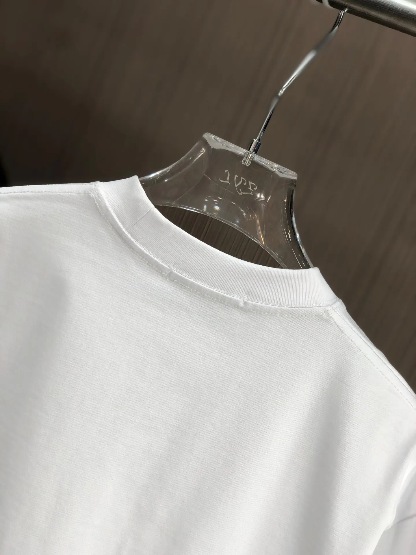 🅿️180 DIOR Dior 2025 spring and summer new style, round neck short sleeves, letter logo pins🪡 embroidery technology, using high weight 320g double yarn combed cotton fabric, slightly loose version, soft and thick fabric feel, same size for men and women, size: SMLXLXXL