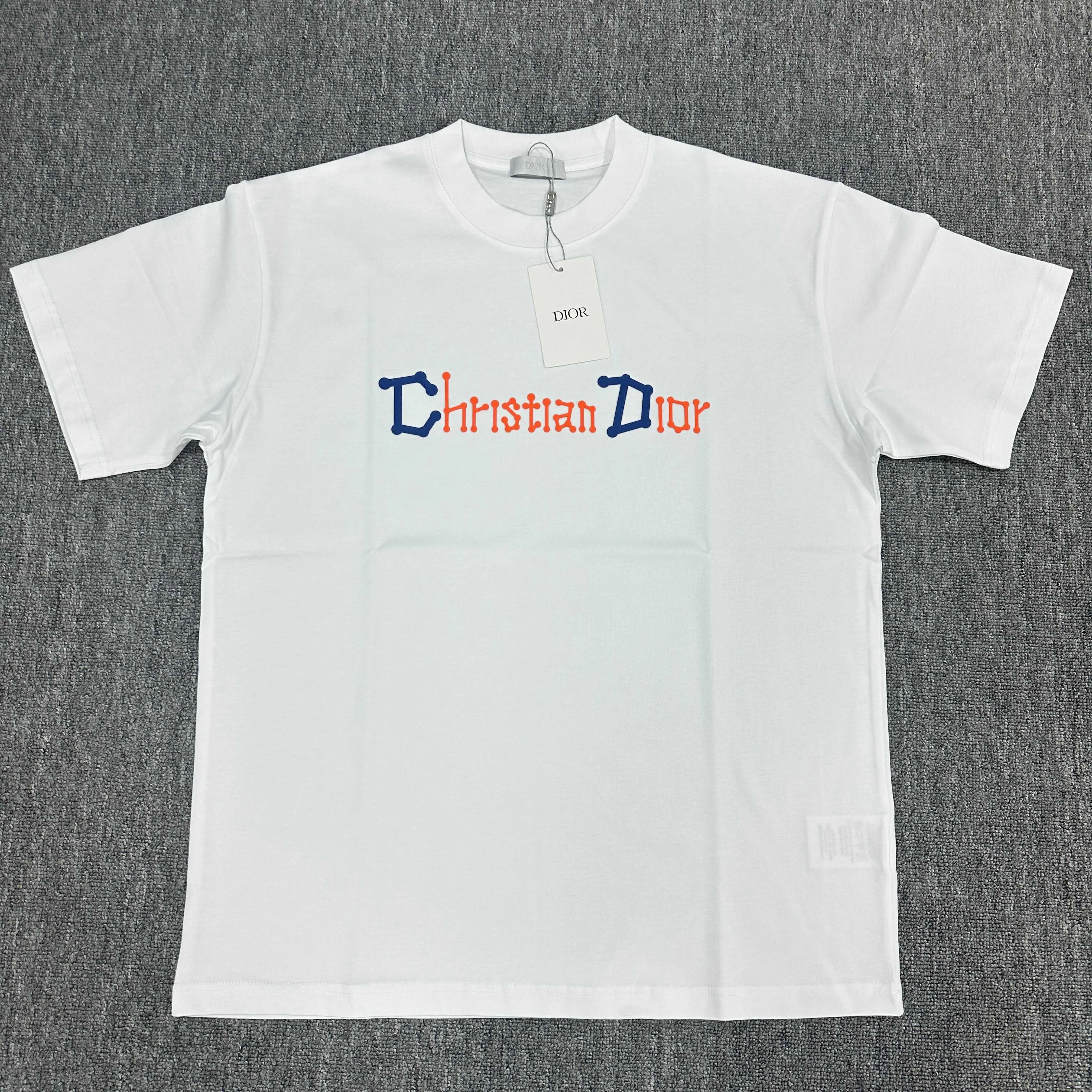 🅿️180 Dio* Christian Dior 2025 spring and summer new style Classic letter thick plate three-dimensional silicone technology Simple and elegant Customized double yarn plain cotton fabric Short-sleeved T-shirt Unisex Color: Black White Size: S (90-130 pounds) M (120-150 pounds) L (140-165 pounds) XL (160-180 pounds) XXL (180-210 pounds)