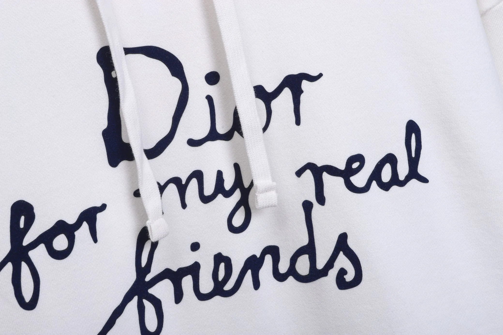 🅿️320 High quality new Dior hooded sweatshirt model number B31 * Made of 450 custom-woven and dyed high-gram weight tripe pure cotton sweatshirt fabric. The fabric feels thick and has a certain sense of self-weight. The bottom has a dense and rough terry texture. It is close to the skin and has excellent warmth retention. You will not feel any discomfort at all! *The color on the front chest is clear, with Selling's obvious logo added, and the lines are smooth and smooth without falling off and deforming when washed *This design is based on classics and simply and clearly shows the brand's high-end luxury identity. Same style for men and women 𝐂𝐎𝐋𝐎𝐔𝐑: black, white blue 𝐒𝐈𝐙𝐄: S- xl