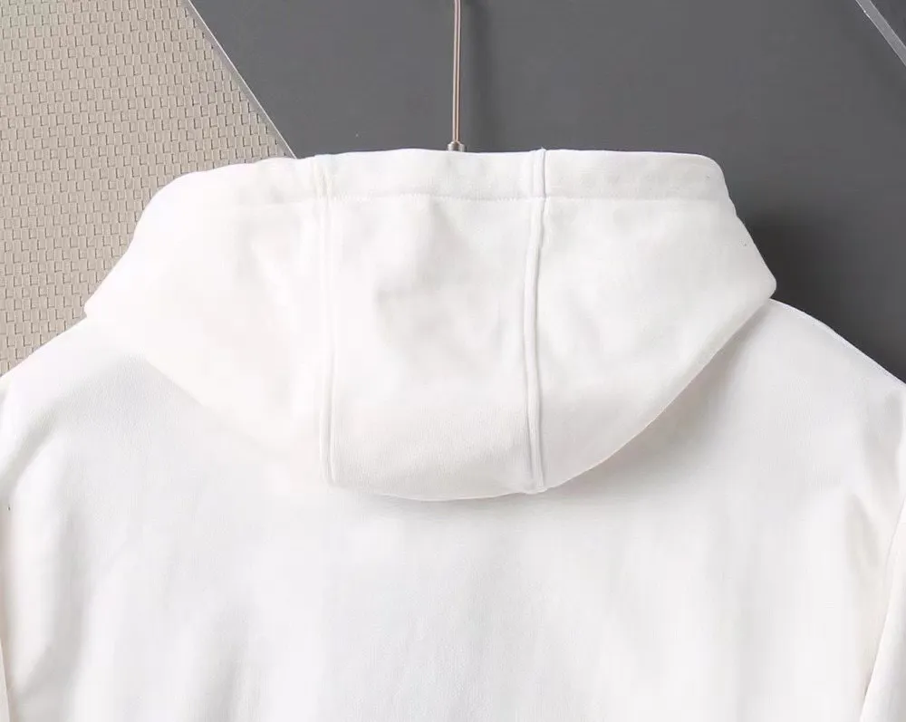 🅿️240 brand [DIOR Dior] (good news for fat people) 2025ss autumn latest long-sleeved round-neck sweatshirt, on sale simultaneously on the official website. Refreshing and breathable. Made of top Tencel Roman. Comfortable and soft. 3D three-dimensional clarity. Super fashion sense. Great for gifting and keeping for yourself. Size: M-5XL (can wear up to 220 pounds)