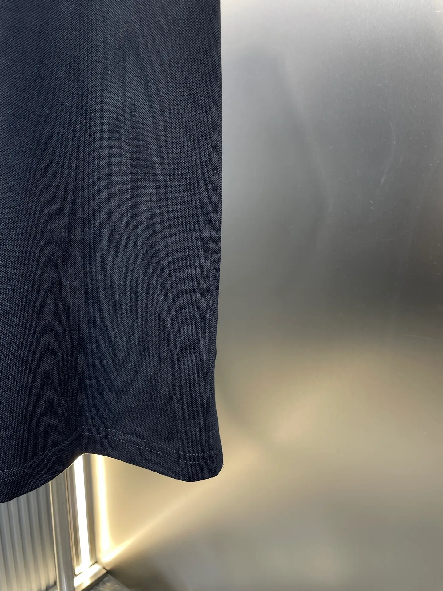 🅿️340 Dior Diamond 🌟【Top original order】Patch polo shirt customized pique pure cotton sateen. Breathable air cotton. Enjoy the cotton feeling in the clouds. Soft and waxy to the touch. Light and draping. With its black color as deep as the night sky, it interprets the ultimate low-key and luxury. The Dior Diamond rubber patch logo on the chest is vividly displayed on the clothes, highlighting the unique identity and charm. Noble choice with extraordinary taste. Craftsmanship 1: Imported special machine infrared positioning "Dior patch" is used to position the "Dior patch" more accurately and firmly. Process 2: The fabrics are washed and feel better. Not easy to deform, not easy to shrink, not easy to fade, and maintain long-term beauty. Accessories: Customized 1:1 Dior patch. Customized 1:1 Dior laser real shell buttons. Customized 1:1 Dior trademark. Version: Loose version. Size: S M L XL