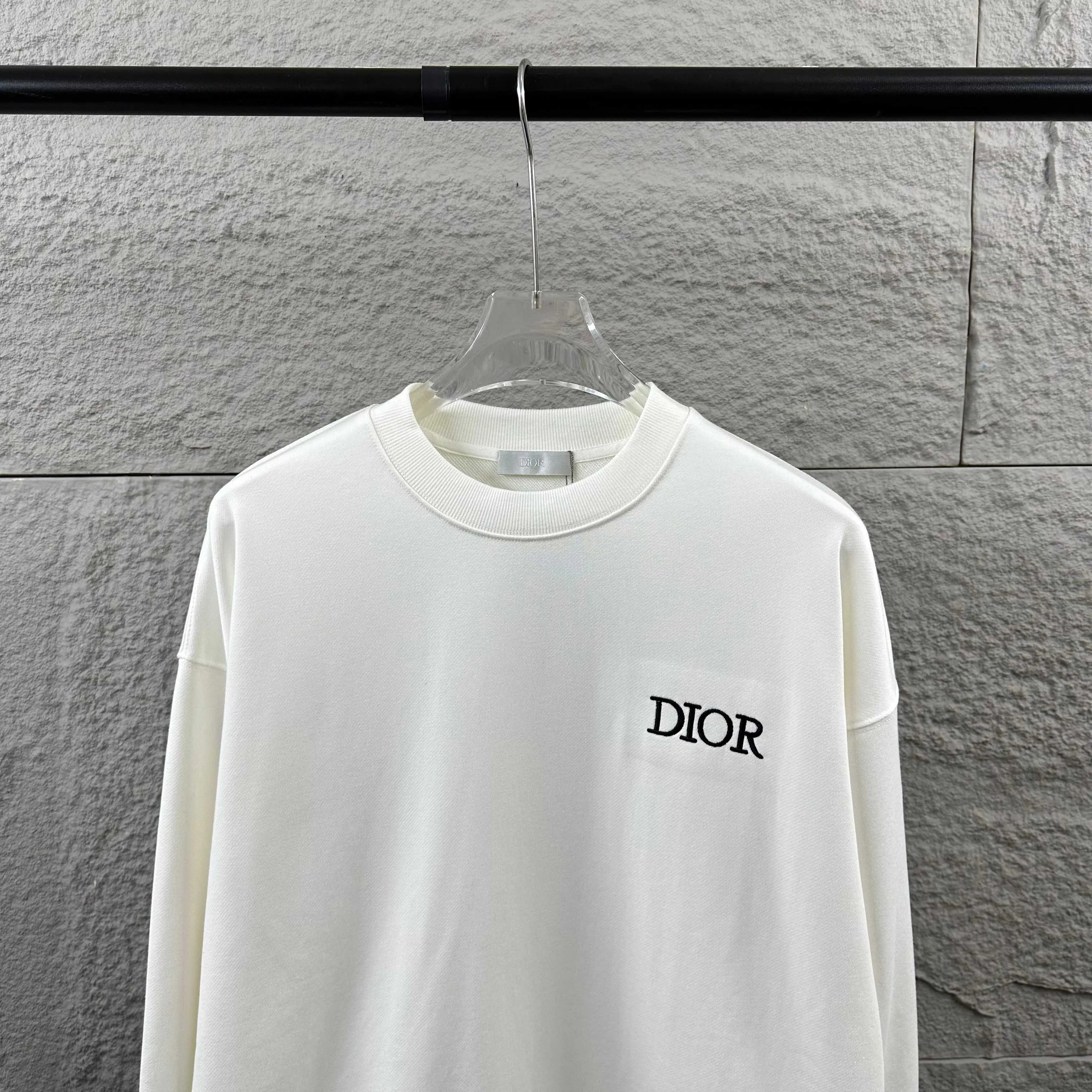 🅿️250 Dio* Christian Dior 2025 early autumn and winter new style Classic letters simple embroidery, simple and elegant Customized terry fabric Long-sleeved round neck sweatshirt Unisex Color: Black White Size: S (90-130 catties) M (120-150 catties) L (140-165 catties) XL (160-180 catties) XXL (180-210 pounds)