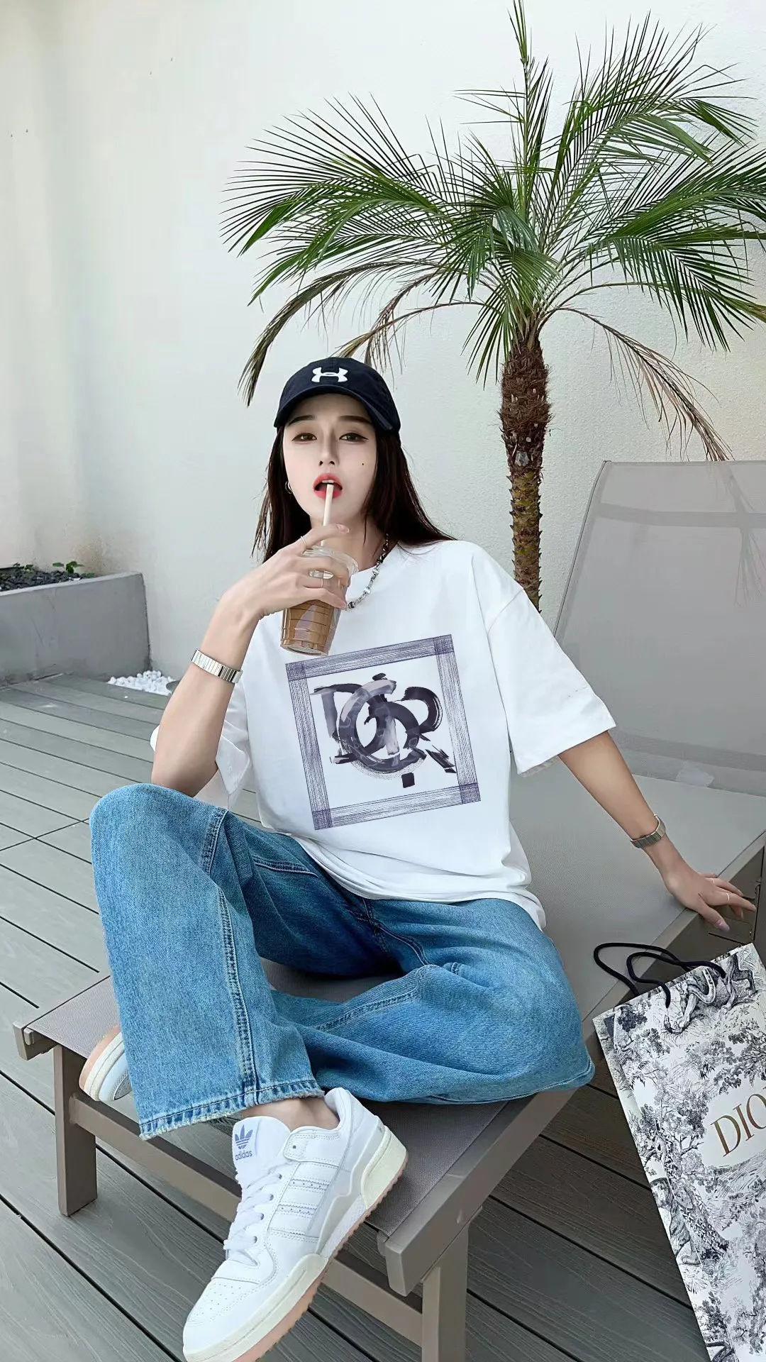 🅿️170 [DIOR Dior] 2025FW short-sleeved T-shirt LOGO printing High-end 26s double yarn 300g fabric Heavy fabric Customized frame ribbing in the same cylinder and dyeing Complete three standards Same style for men and women Color: Black White Size: S M L XL 2XL