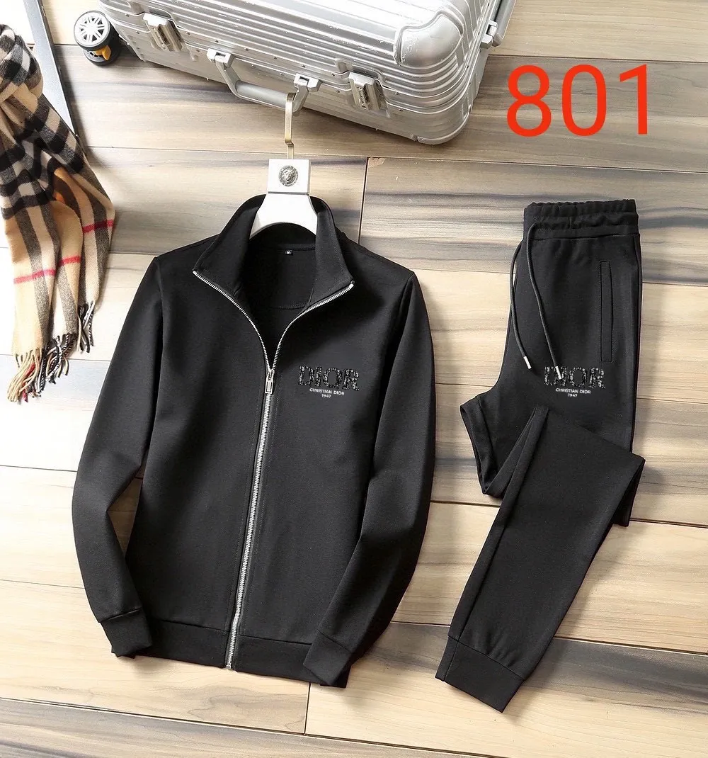 🅿️420 [DIOR Dior] (Fat Man Gospel) hot-selling suit is coming. Focus on the original version of the official website. 2025 new hot-selling cardigan sweater suit. The original order is the best product. 🇭🇰The meticulous work of top designers is dedicated to a fitting and perfect upper body effect. All-natural high-quality Roman cotton 100%, close-fitting comfort, noble and elegant! Original hardware embodies elegance and nobility! Counter size: M-5XL (maximum wear up to 220 pounds)