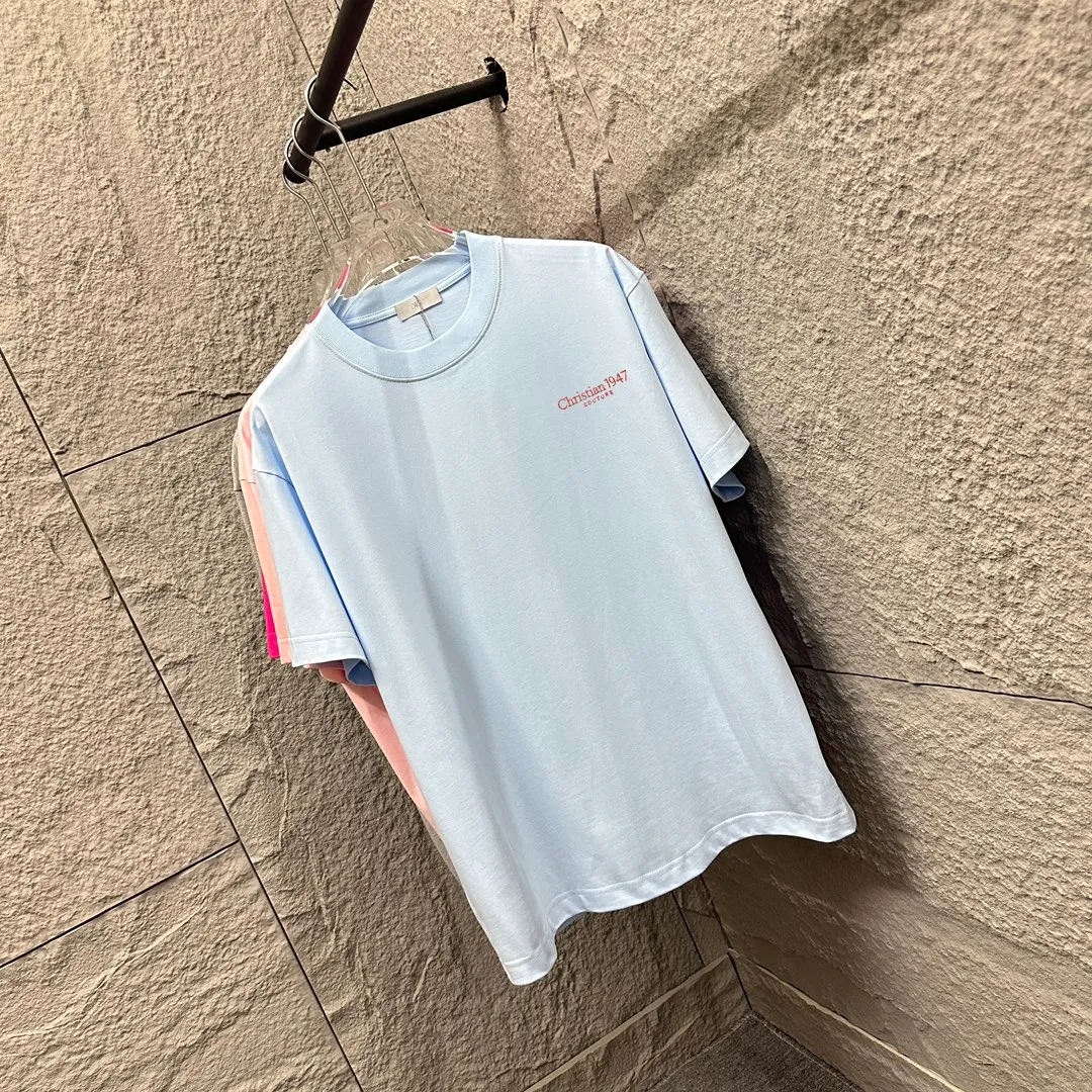 🅿️180 Dio*Dior* 2025 spring and summer style Classic letters 1947 embroidered personalized logo Customized double yarn plain cotton fabric Short-sleeved T-shirt Uniform for men and women Color: Angora red black white light blue Size: S (90-130 catties) M (120-150 catties) L (140-165 catties) XL (160-180 pounds) XXL (180-210 pounds)