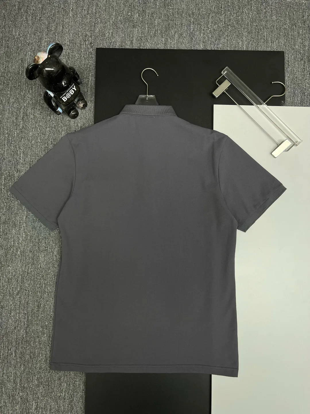 🅿️220 DIOR Dior Pocket New Polo Shirt Original fabric Original customized accessories Official same style Made of 210 grams of mercerized pique fabric, customized same vat dyed fabric Very comfortable and smooth to the touch Very wide and stylish Produced by a first-line brand OEM factory Imported Behringer embroidery machine The embroidery is full and textured The collar ribs are woven with imported yarn and will not deform after long-term wear The latest style for spring and summer, fashionable and individual Super versatile and good-looking. It is very suitable for both men and women. It is a must-have item. Color: black, white, gray. Size: M-3XL