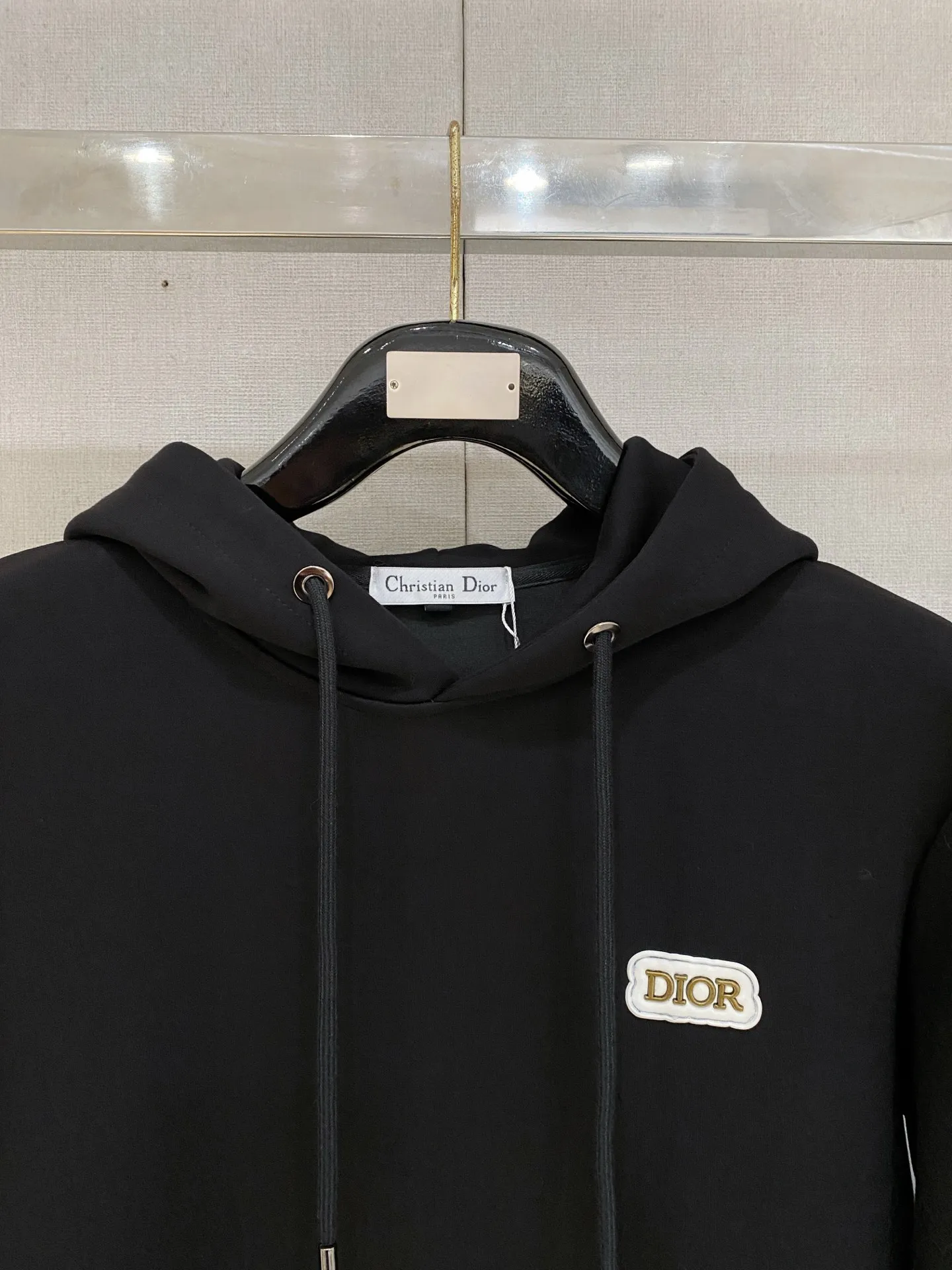 🅿️720 Dior hot-selling suit is coming. Focus on the original version of the official website. 2025 new hot-selling cardigan suit. The original order is the best. 🇭🇰The meticulous work of top designers. It has a fitting and perfect upper body effect. All-natural high-quality Tencel Roman cotton 100%, close-fitting comfort, noble and elegant! Original hardware embodies elegance and nobility! Counter size: M-3XL (maximum wear up to 190 pounds)