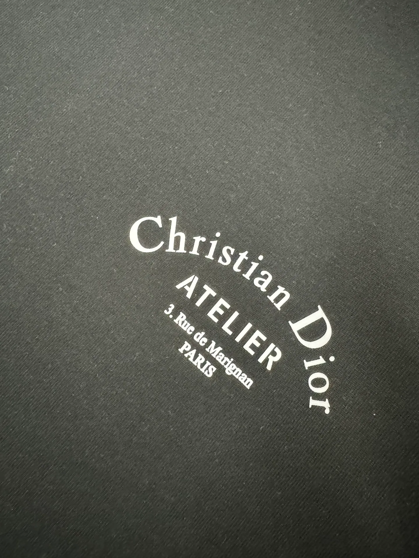 🅿️200 DIOR*Dior*320g heavyweight pure cotton t-shirt, thick, breathable and loose fit. Printed logo design. Spring and summer new round neck fashionable short-sleeved t-shirt. Comfortable against the skin, durable and easy to wear. Meticulous original craftsmanship. A must-have for casual and versatile colors. Color: black white. Size: S M L XL XXL