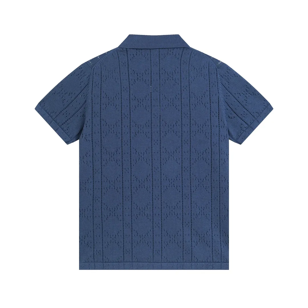 🅿️260 Dior CD2024SS diamond-shaped hollow knitted lapel POLO. European and American style early spring new small label cannage pattern hollow knitted short-sleeved polo cardigan casual fashion shirt The fabric is made of 150D/48F polyester special-shaped light long fiber yarn + 40 double-ply ring-spun pure cotton yarn. The Y version is purchased, disassembled and cut off the hem fabric, and sent to a professional inspection and testing agency to analyze the yarn count data. A 24-needle cylindrical jacquard loom imported from Italy is used to weave the gray fabric. The gray fabric is washed and shaped in the cylinder to produce the finished fabric. It uses an infrared cutting machine for typesetting, and the positioning flower letter logo is cut by hand, and it is matched with 26s cotton yarn-dyed ribbing. Blue/apricot, same style for men and women! Size: XS-L.