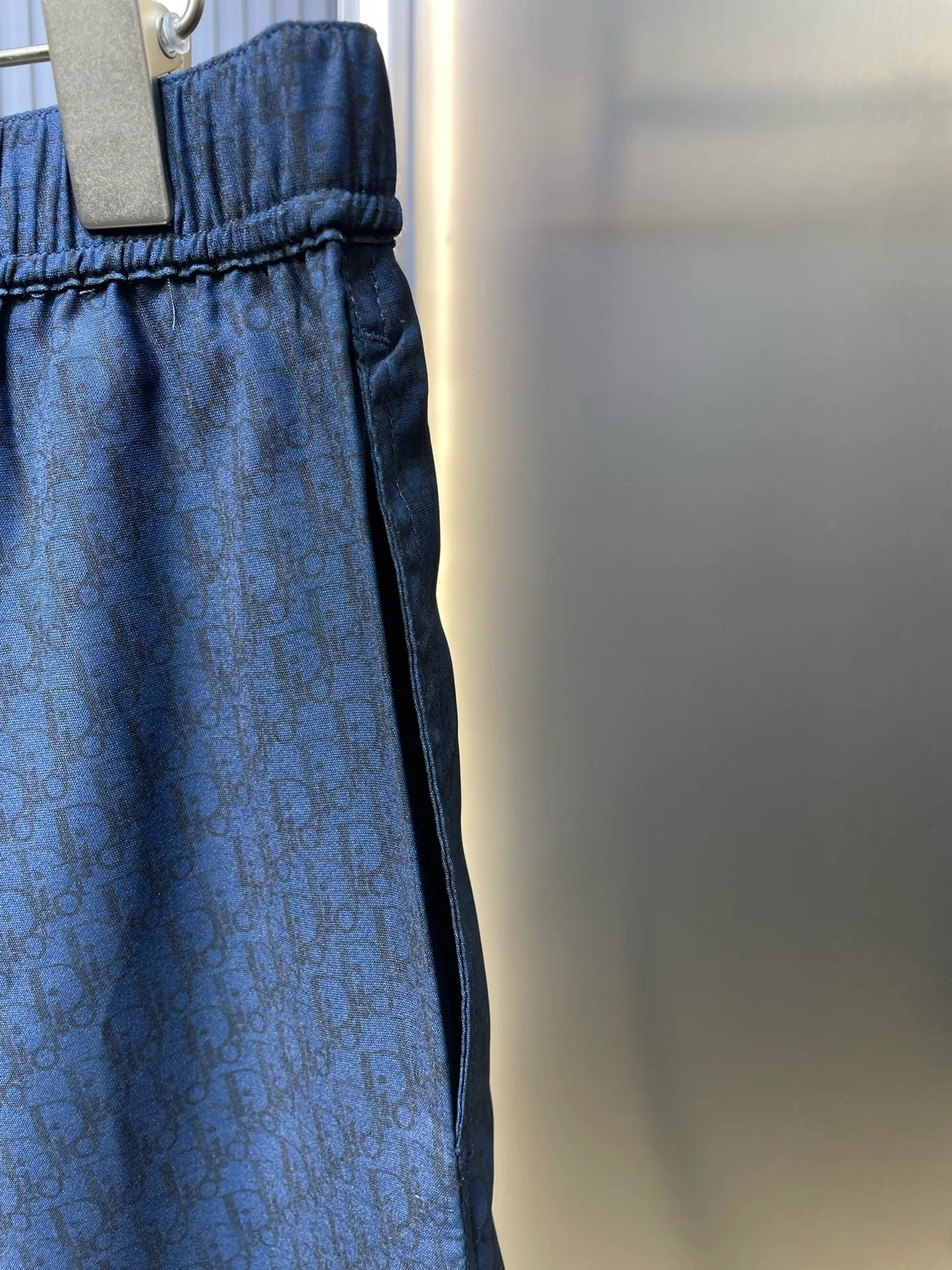 🅿️430 Dior 🌟【Top original order】2025ss all-over logo print suit shorts. The new model highlights the classic Oblique print. Crafted from blue mulberry silk and cotton blend, it features a peaked lapel collar and arc-shaped hem for a casual style. Pair with the matching pieces for a sophisticated summer look. Size: S-XL