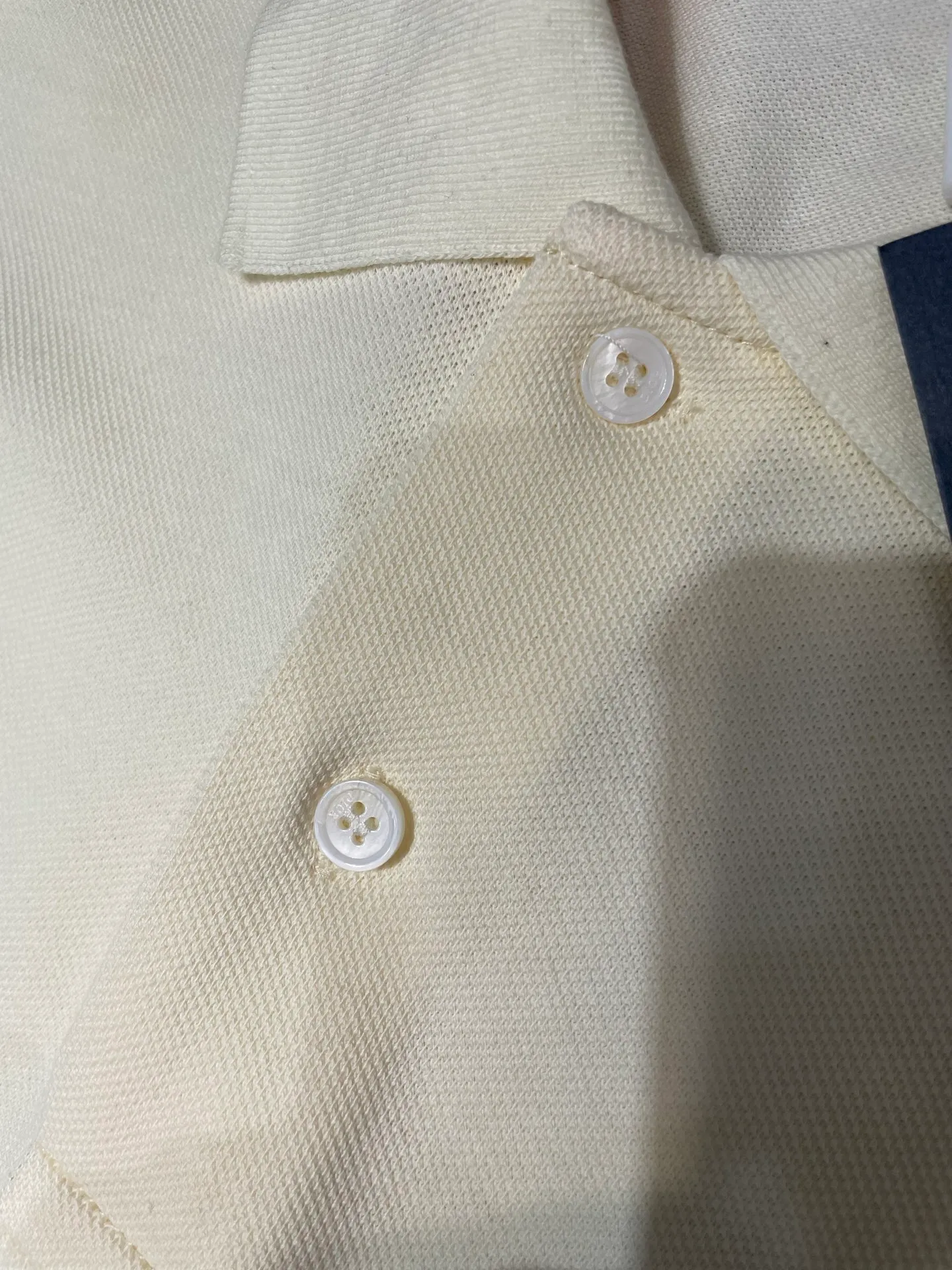 🅿️340 Dior Diamond 🌟【Top original order】Patch polo shirt customized pique pure cotton sateen. Breathable air cotton. Enjoy the cotton feeling in the clouds. Soft and waxy to the touch. Light and draping. With its black color as deep as the night sky, it interprets the ultimate low-key and luxury. The Dior Diamond rubber patch logo on the chest is vividly displayed on the clothes, highlighting the unique identity and charm. Noble choice with extraordinary taste. Craftsmanship 1: Imported special machine infrared positioning "Dior patch" is used to position the "Dior patch" more accurately and firmly. Process 2: The fabrics are washed and feel better. Not easy to deform, not easy to shrink, not easy to fade, and maintain long-term beauty. Accessories: Customized 1:1 Dior patch. Customized 1:1 Dior laser real shell buttons. Customized 1:1 Dior trademark. Version: Loose version. Size: S M L XL