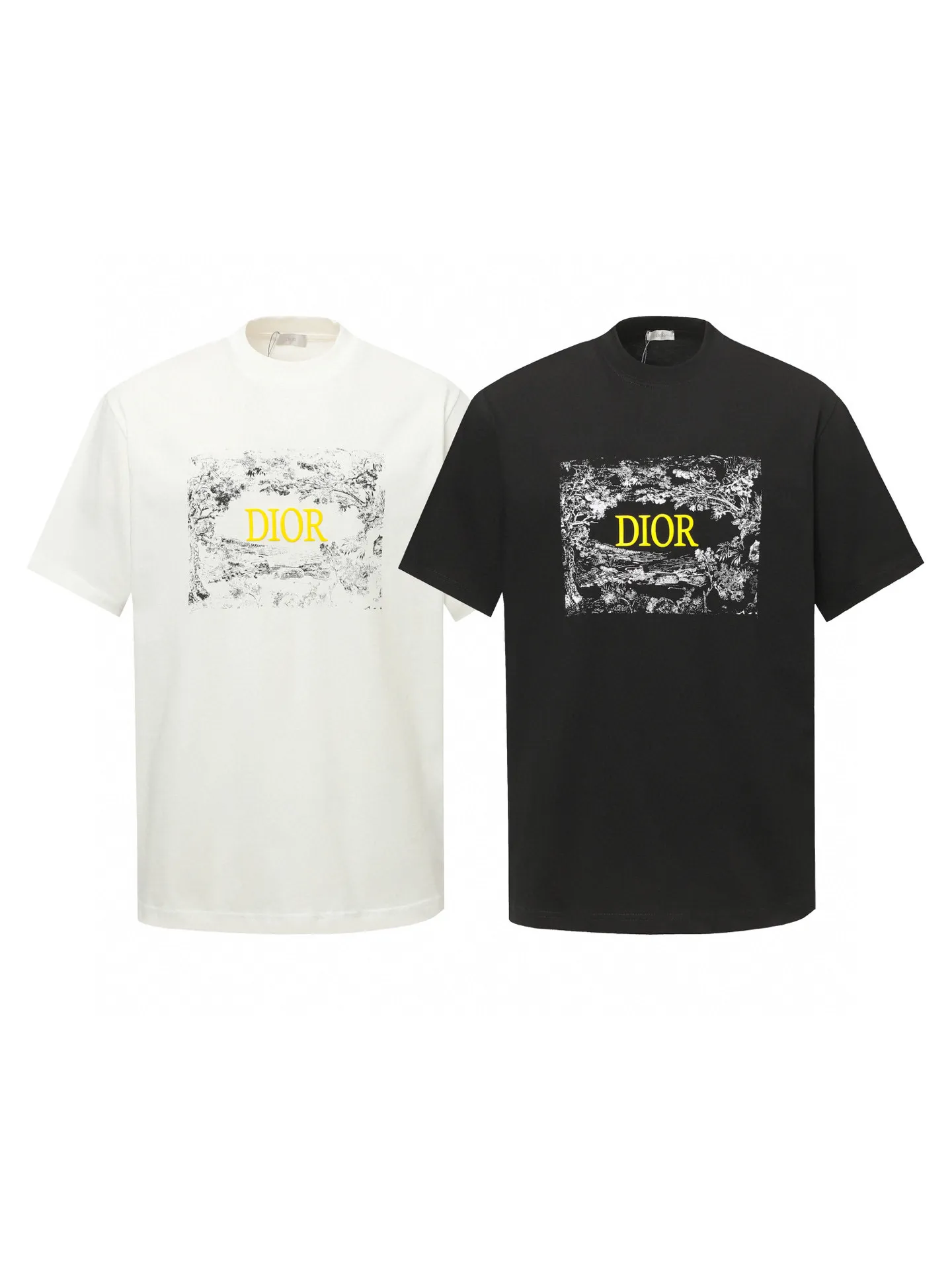 🅿️170 DIOR/Dior 25SS new hot-selling joint model T-shirt short sleeves with floral letter logo pattern on the chest. The first thing that catches the eye is the loose and comfortable black and white solid color versions~~ The ribbed round neck has become the best modification of its version, and the D family is used as the upper body The LOGO is listed on the chest, which highlights the texture even more! The most traditional modification method and the simplest color scale contrast form the strongest and direct contrast, and this is often the most concise and clear minimalist modification method~~A kind of nostalgic classic atmosphere is also there This work spreads inadvertently!! It is made of 280 grams of cotton material, which is unparalleled in terms of upper body comfort. It can be said to be a must-have companion in summer. Its excellent breathability and comfortable wearing feeling are unparalleled ~ Recommended!! Color: black, white SIXE: XS-L