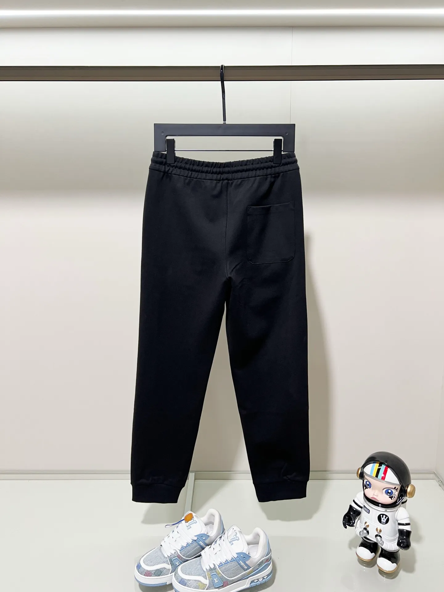 🅿️260 DIOR/Dior custom fabric suit casual sweatpants, contrasting color splicing technology, presbyopic letters LOGO printed all over, official synchronization, high version, high quality, fashionable personality, versatile trend, pure original quality, original fabric, tag, collar label, washed wheat, three complete standards, color: black. Size: S-2XL