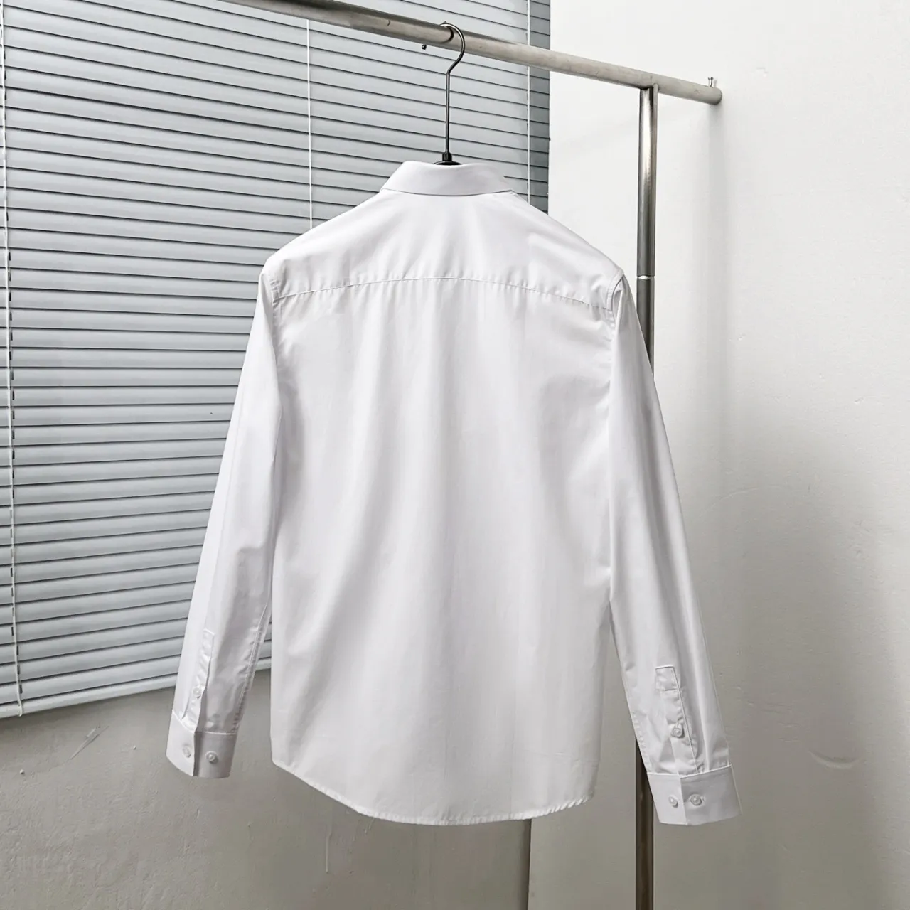 🅿️326 DIO*/Dior Placket Classic CD Metallic Shirt Size: M-4XL Color: Black White