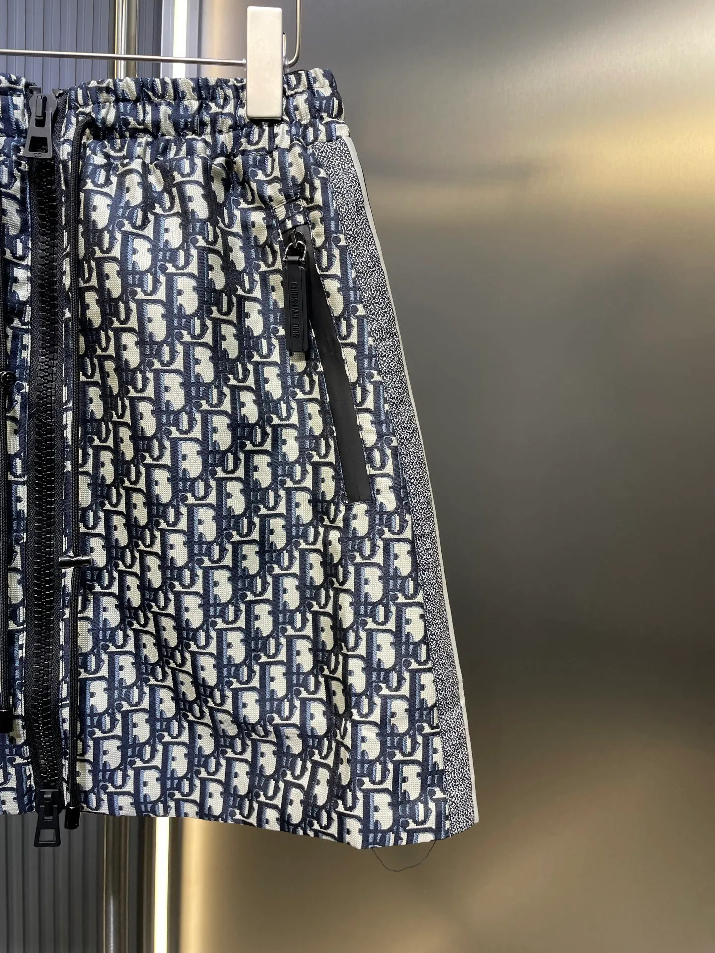 🅿️380 Dior🌟[Top replica] 2025 new presbyopic jacquard skirt, original customized presbyopic jacquard fabric, classic presbyopic pattern, a must-have for fashionistas, versatile A-line skirt, stylish without losing warmth! Matching series products size: SML