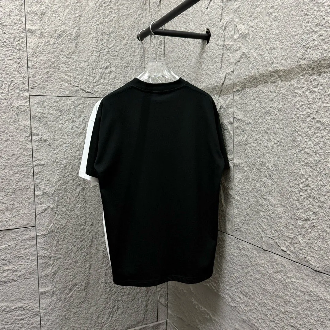 🅿️180 Dio* Dior* 2025 spring and summer new style Classic simple black and white letters Three-dimensional foaming technology Customized double-yarn plain cotton fabric Short-sleeved T-shirt Unisex Color: Black White Size: S (90-130 catties) M (120-150 catties) L (140-165 catties) XL (160-180 catties) XXL (180-210 pounds)